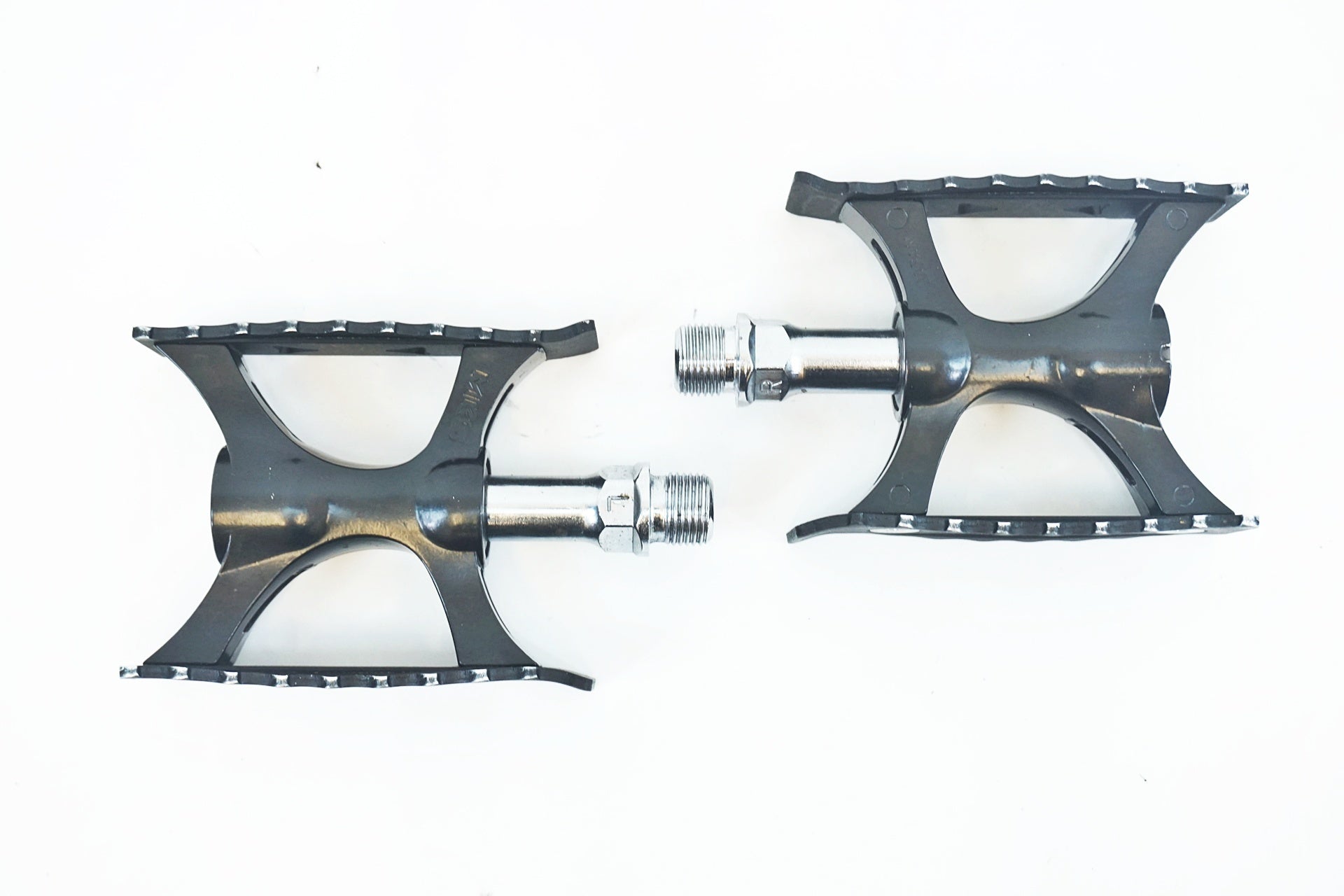 MKS 「エムケーエス」 TOURING LITE ペダル / 有明ガーデン店