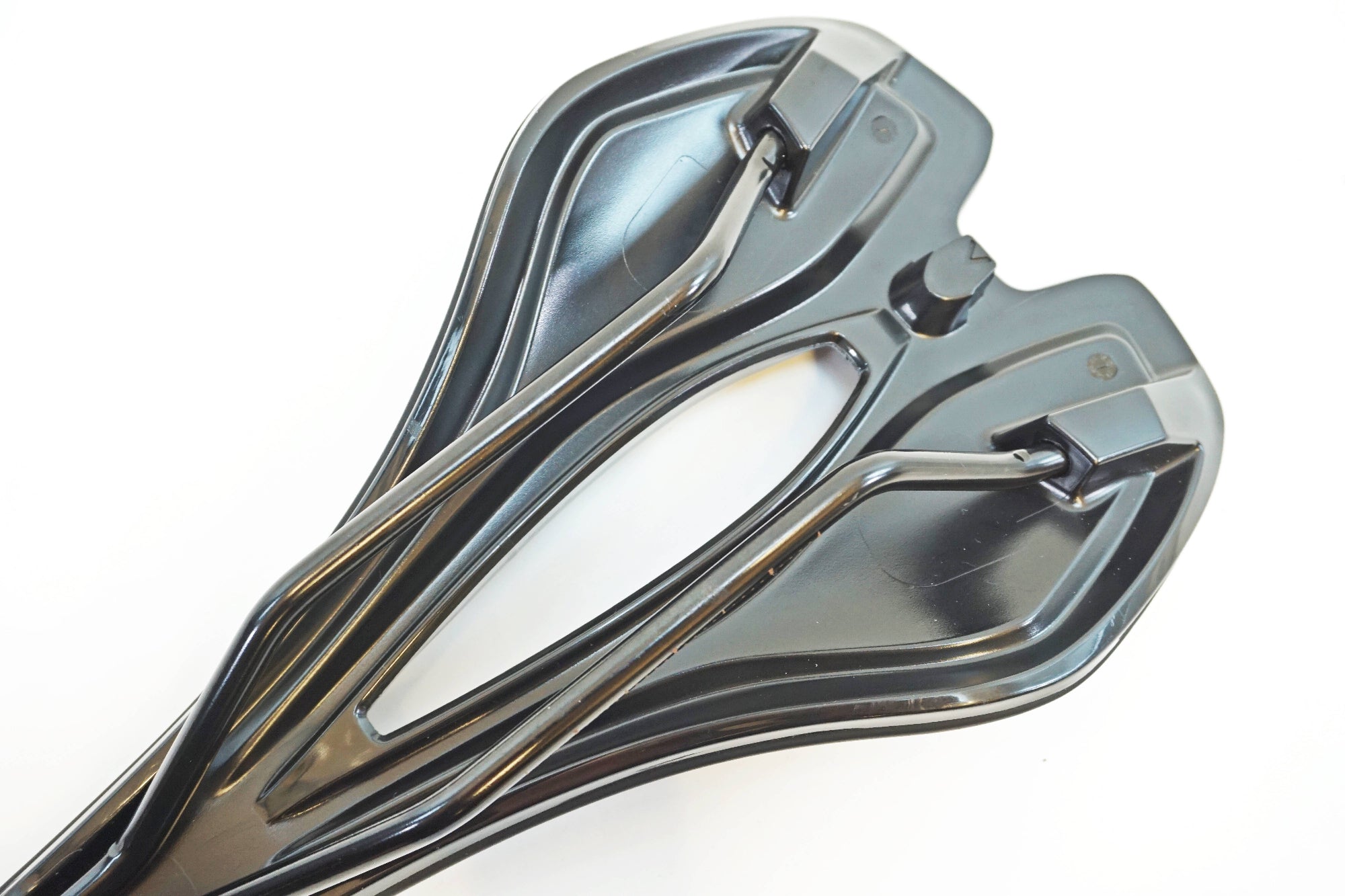 GIANT 「ジャイアント」 APPROACH サドル / 有明ガーデン店