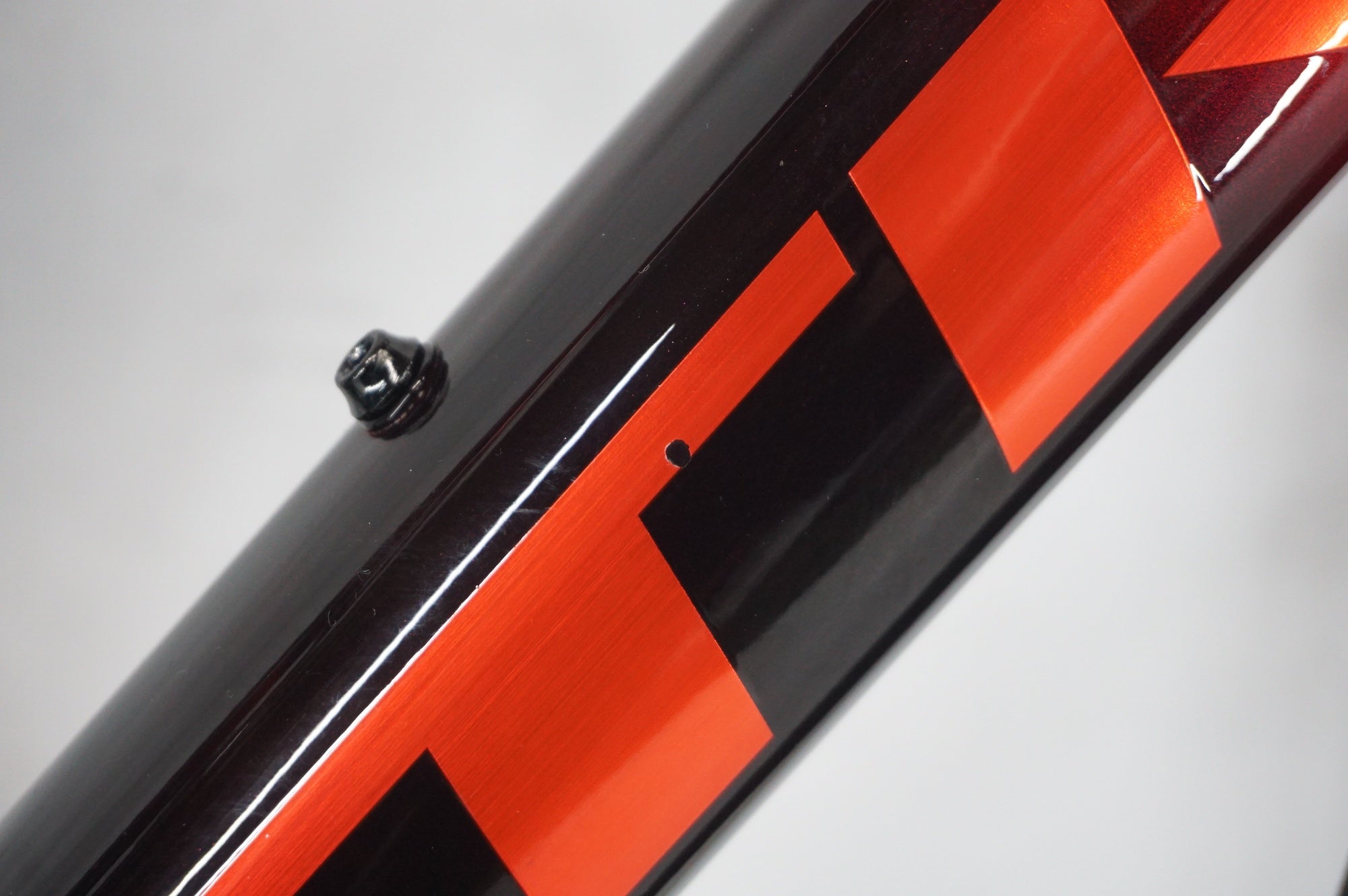 TREK 「トレック」 DOMANE AL 2 GEN 4 2025年モデル ロードバイク / 阪急塚口店