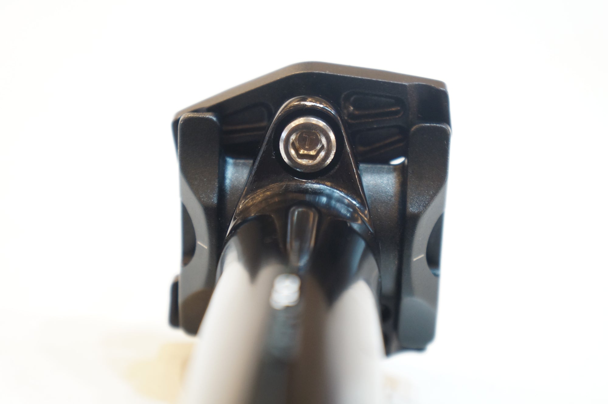 DEDA 「デダ」 ZERO100 φ27.2 245mm シートポスト / バイチャリ浦和ベース