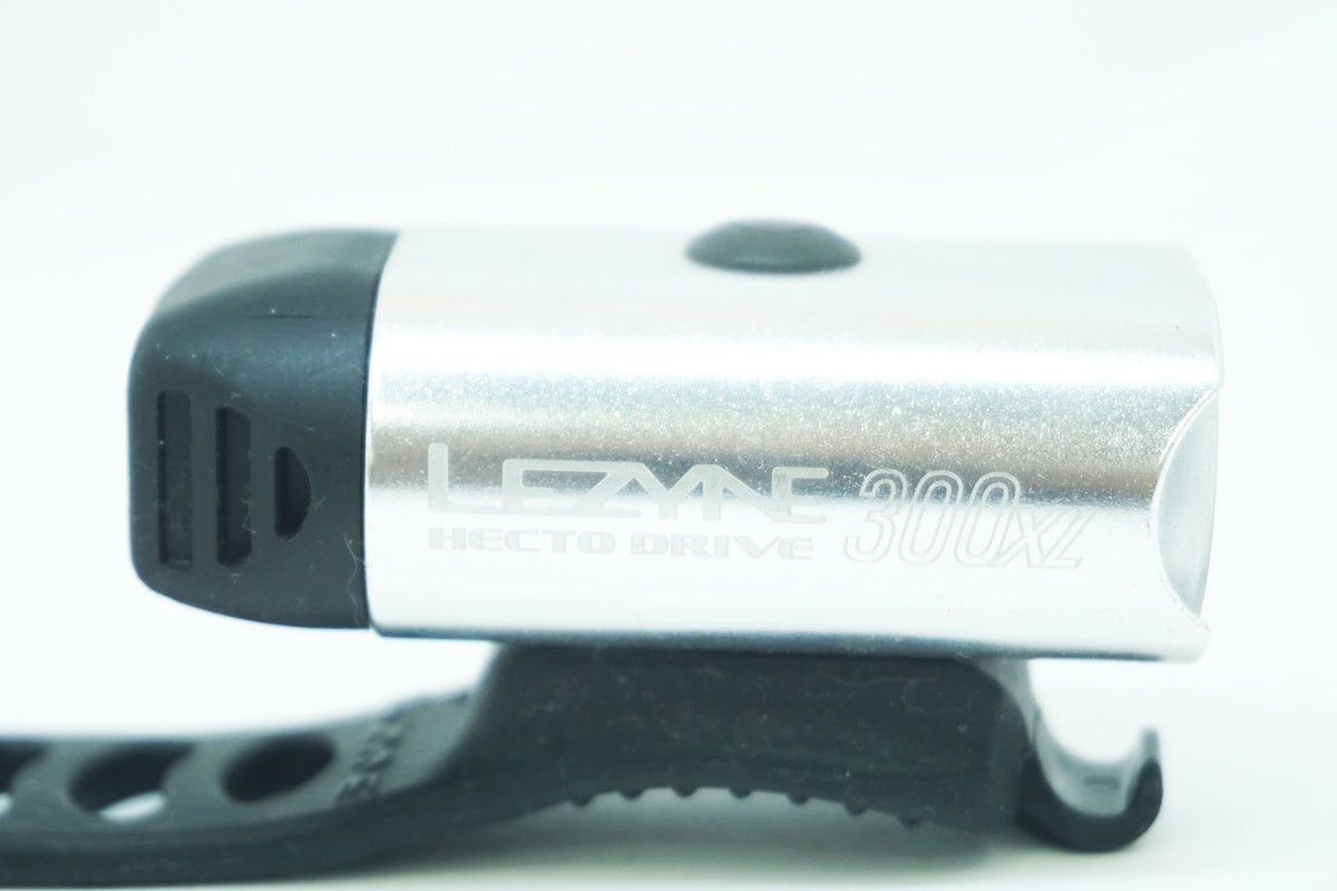 LEZYNE 「レザイン」 300XL フロントライト / 大阪美原北インター店