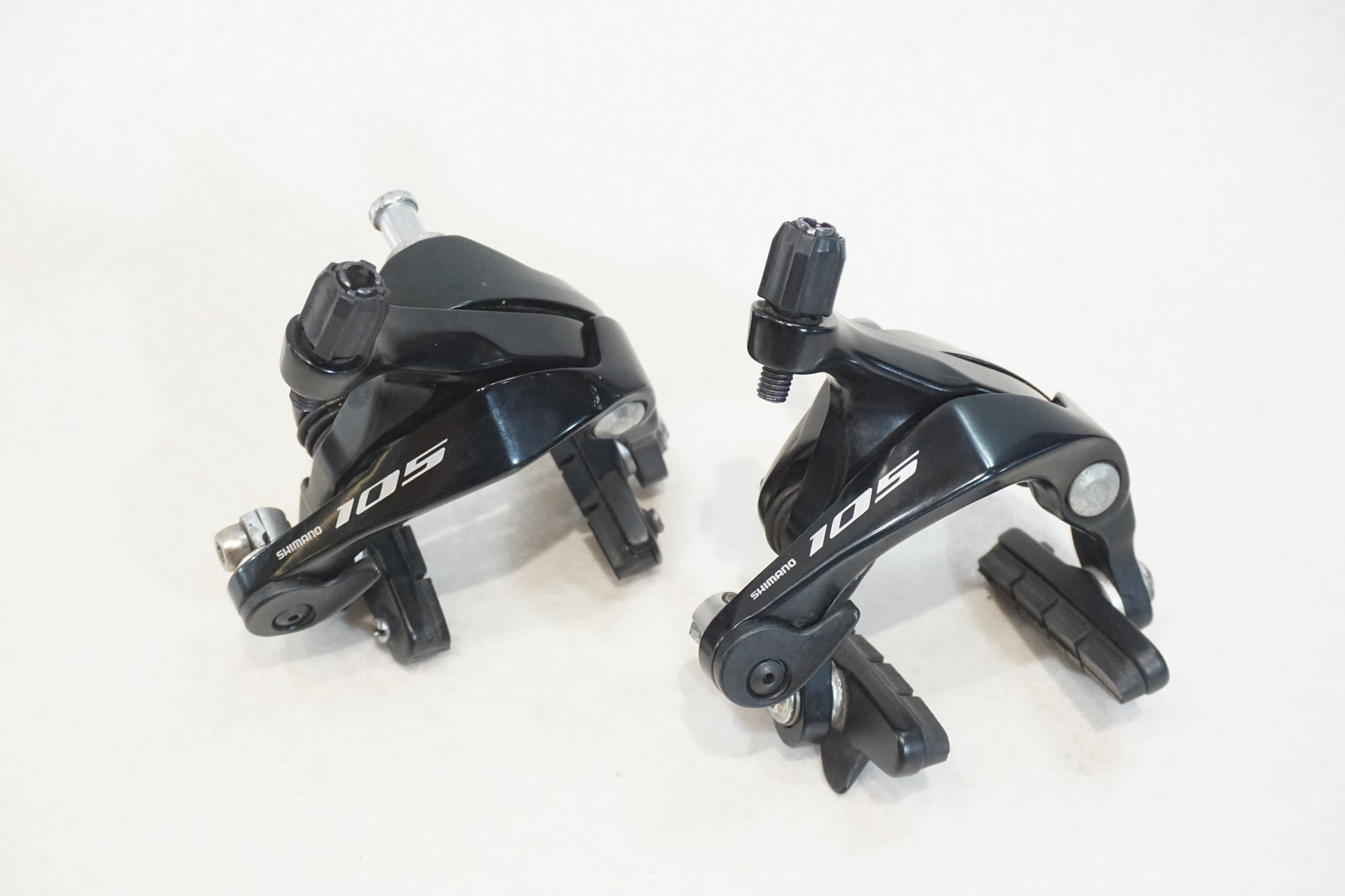 SHIMANO 105 キャリパーブレーキ セット SHIMANO 「シマノ」 105 BR-R7000 キャリパーブレーキセット