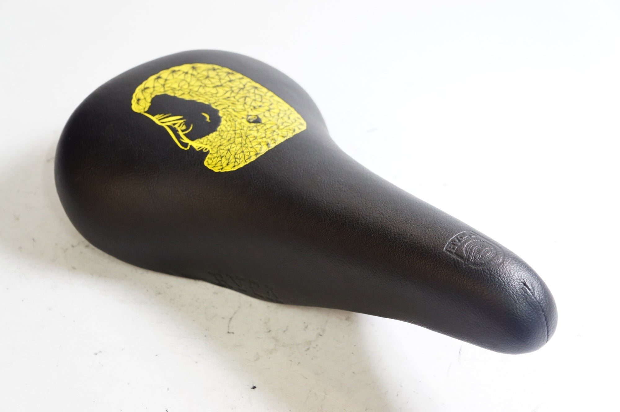 Amazon | チネリ(Cinelli) ウニカニトール サドル[Unicanitor