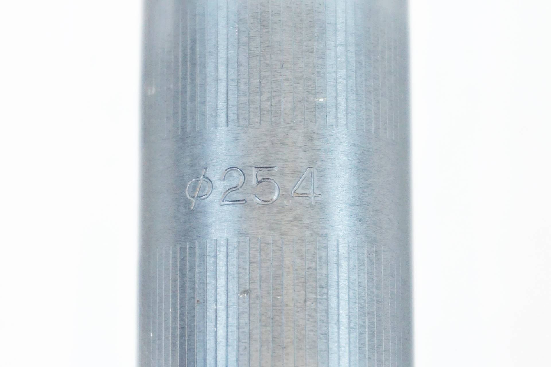 NITTO 「ニットー」 RB001 370mm φ25.4 ハンドル / 有明ガーデン店