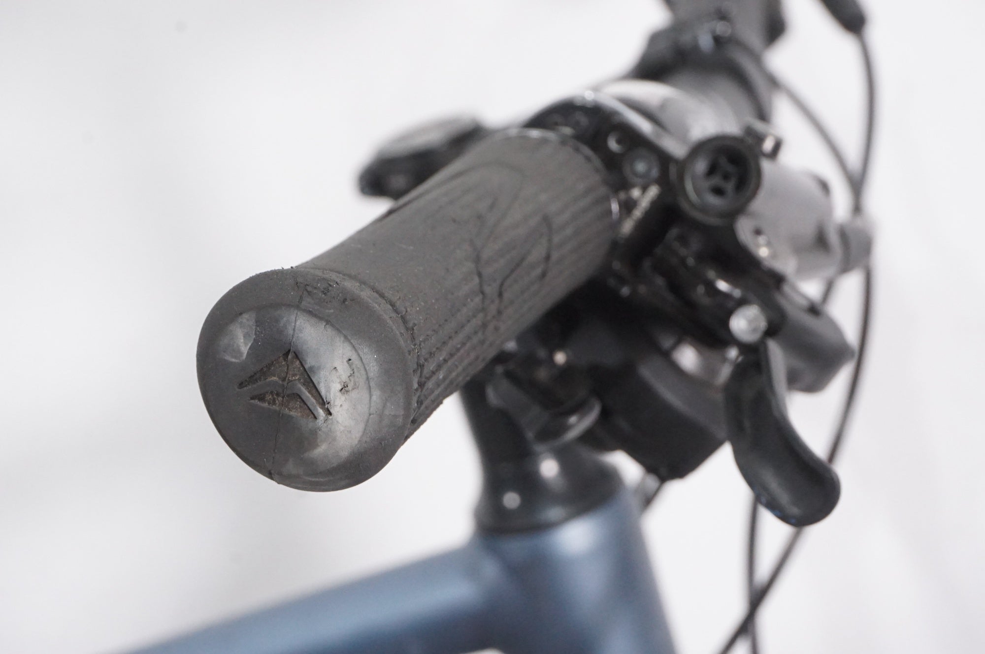 MERIDA 「メリダ」 CROSSWAY XT EDITION 2023年モデル クロスバイク / AKIBA店