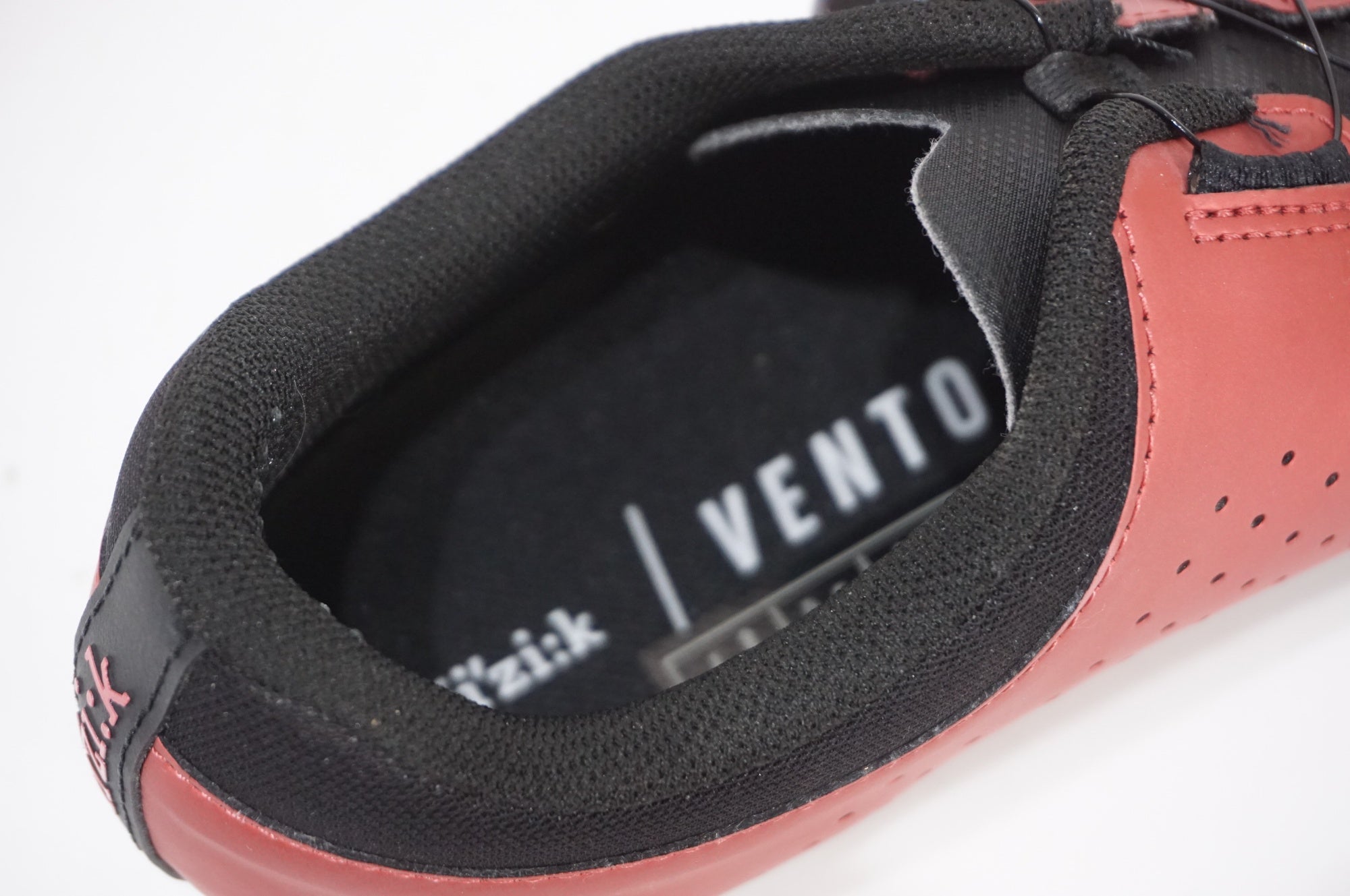 FIZIK 「フィジーク」 VENTO OMNA サイズ41 シューズ / AKIBA店