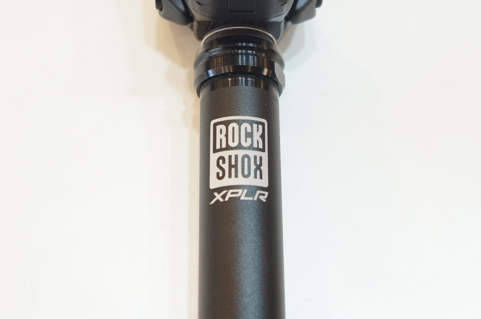 ROCKSHOX 「ロックショックス」 REVERB AXS XPLR φ27.2 400mm ドロッパーポスト / バイチャリ浦和ベース