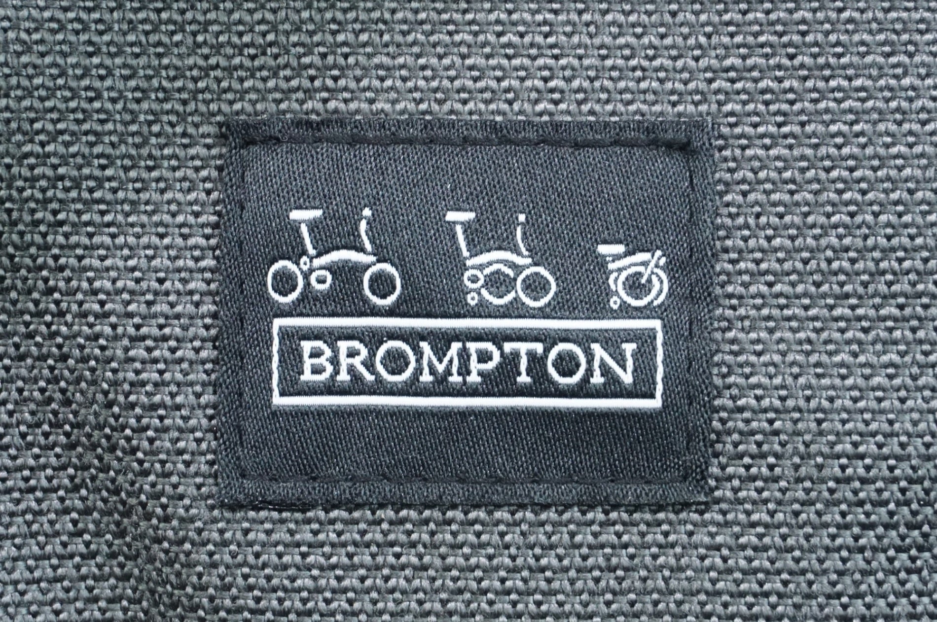 BROMPTON 「ブロンプトン」 ROLL TOP BAG フロントバッグ / 中目黒店