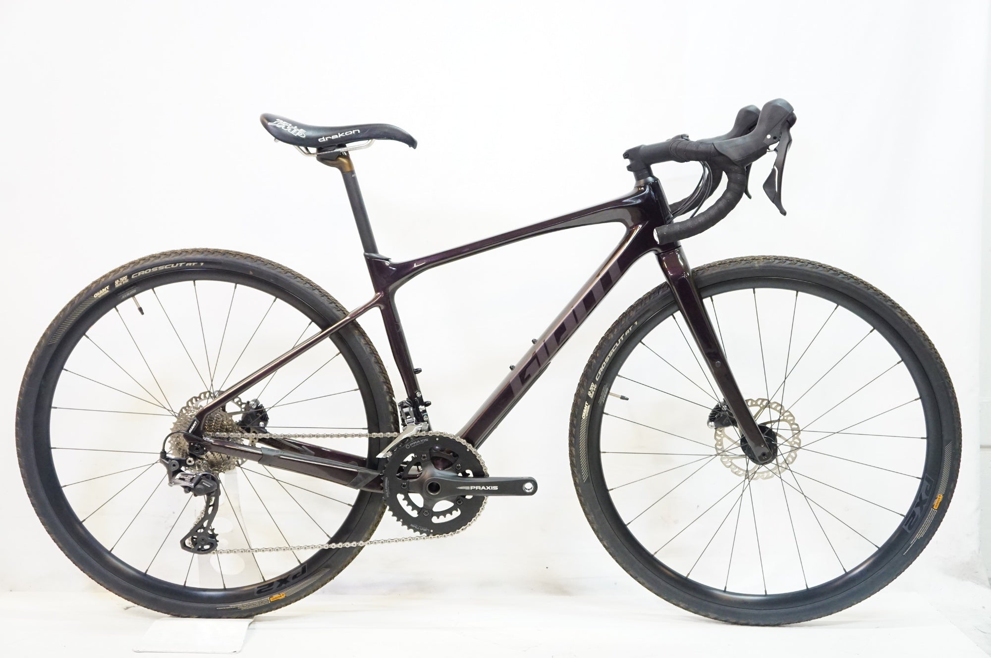 GIANT REVOLT ADVANCED2 サイズS ホイールなし Revolt Advanced 2 (2025) | Gravel bike | Giant Bicycles US
