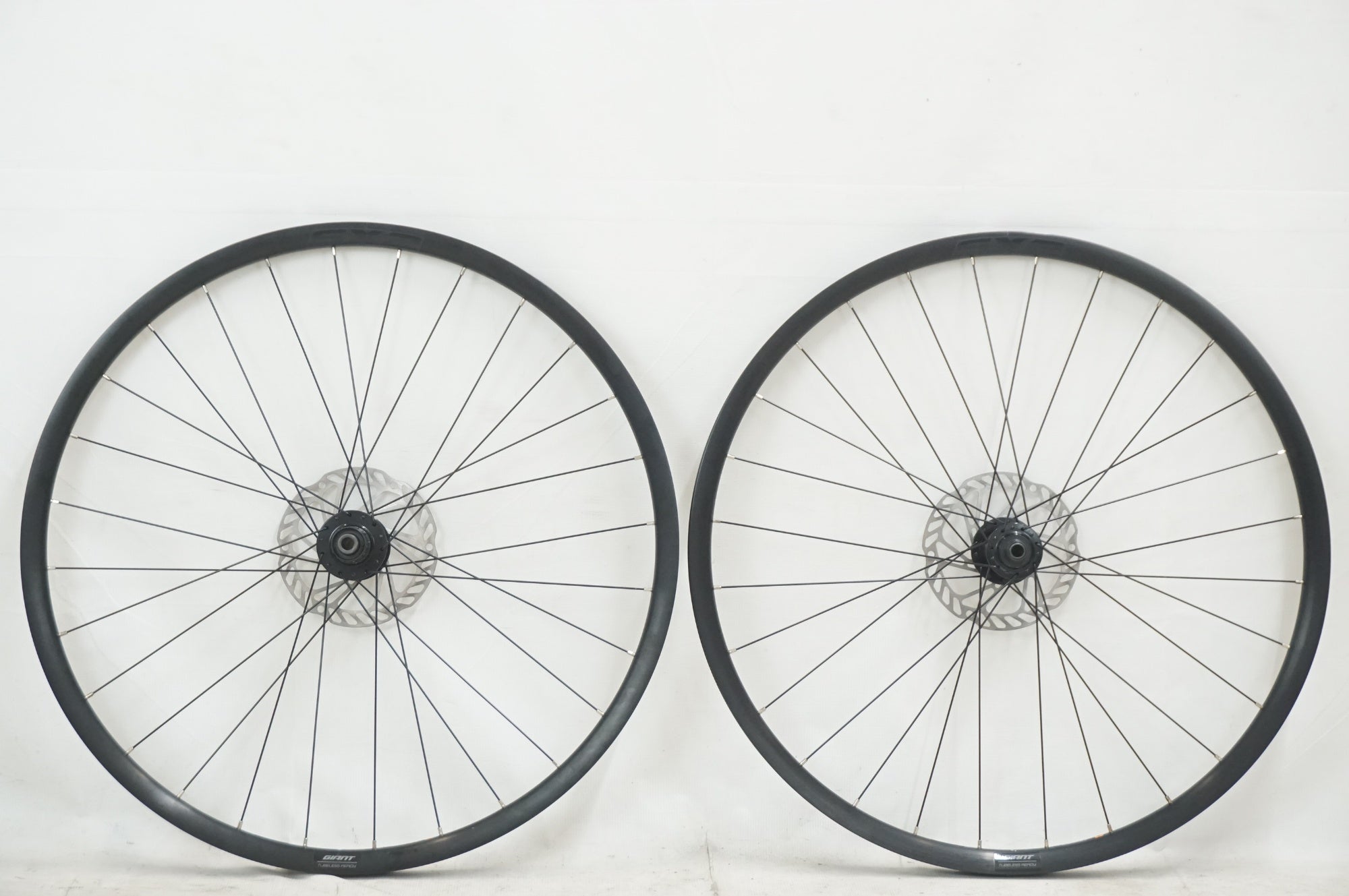 4/04まで！　シクロクロス用 チューブラーホイール 前後セット　オマケ付き 4/04まで！ シクロクロス用 チューブラーホイール 前後セット オマケ