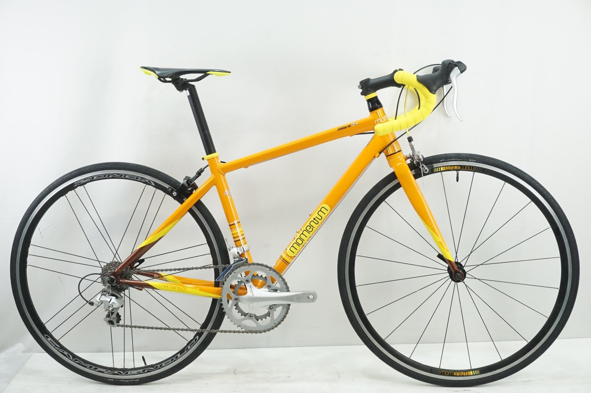 MOMENTUM 「モーメンタム」 IWANT 2.4 2014年モデル カスタム ロードバイク / 大宮店