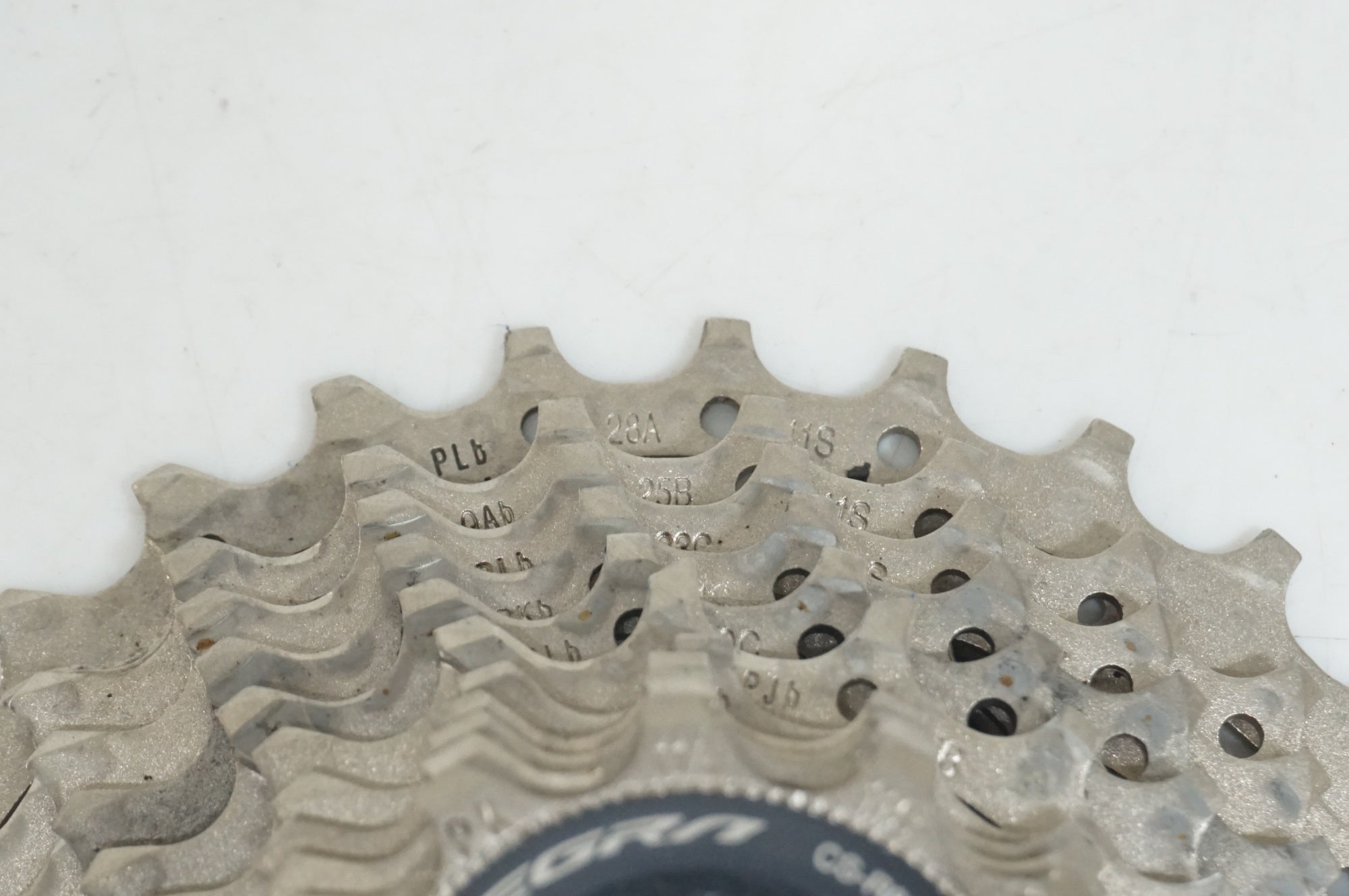 SHIMANO 「シマノ」 ULTEGRA CS-R8000 11-28T スプロケット / 大宮店