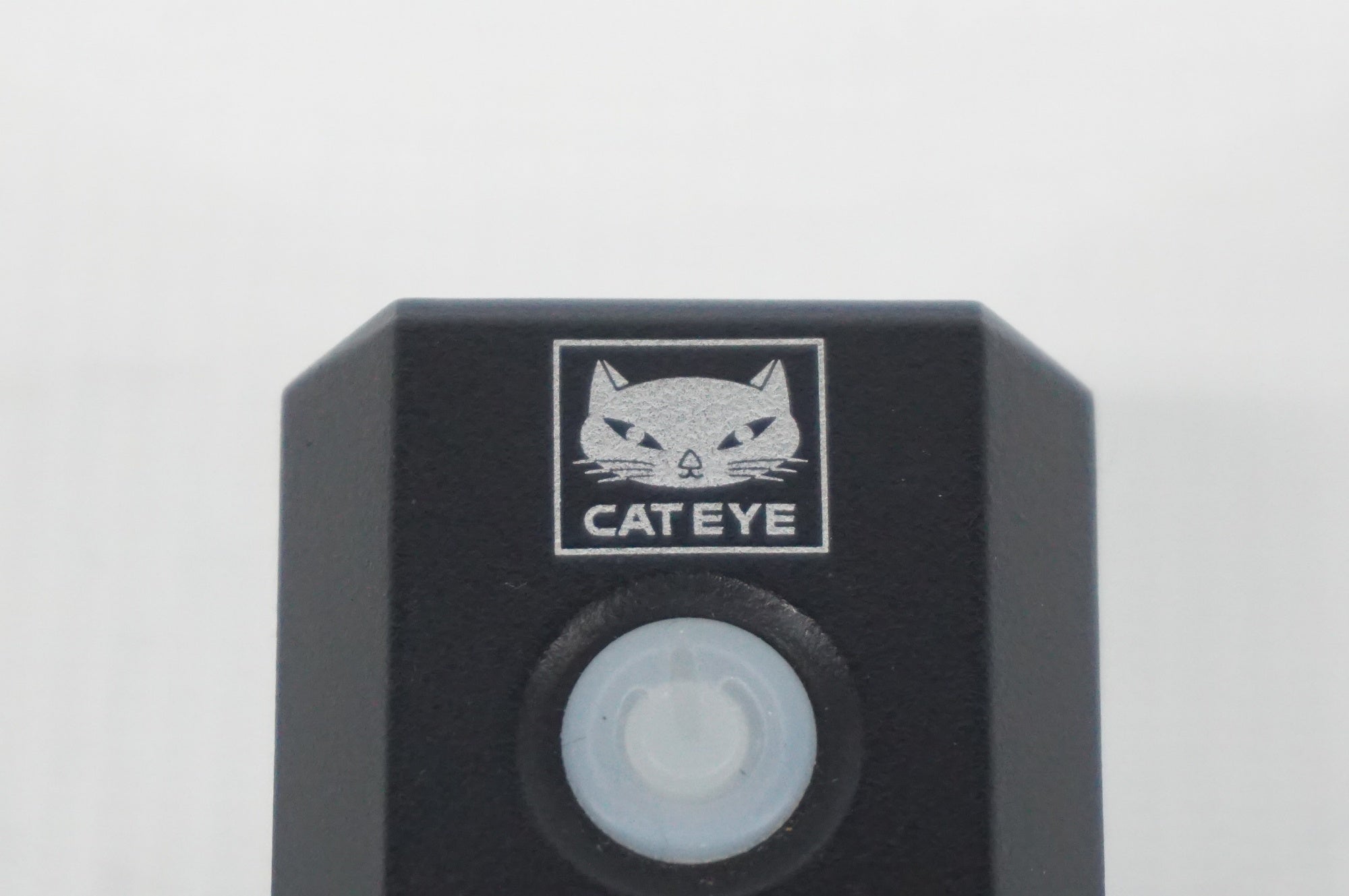 CATEYE 「キャットアイ」 AMPP 300 フロントライト / 阪急塚口店