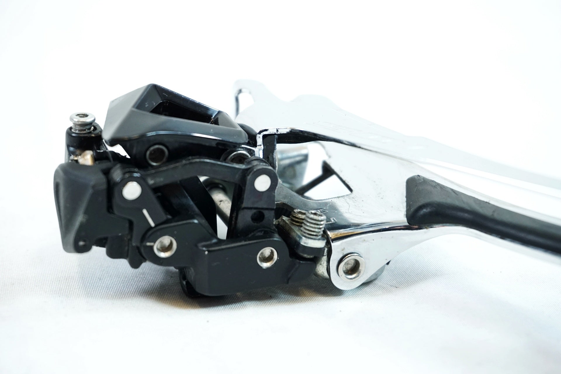 SHIMANO 「シマノ」 105 FD-R7000 フロントディレイラー / 有明ガーデン店