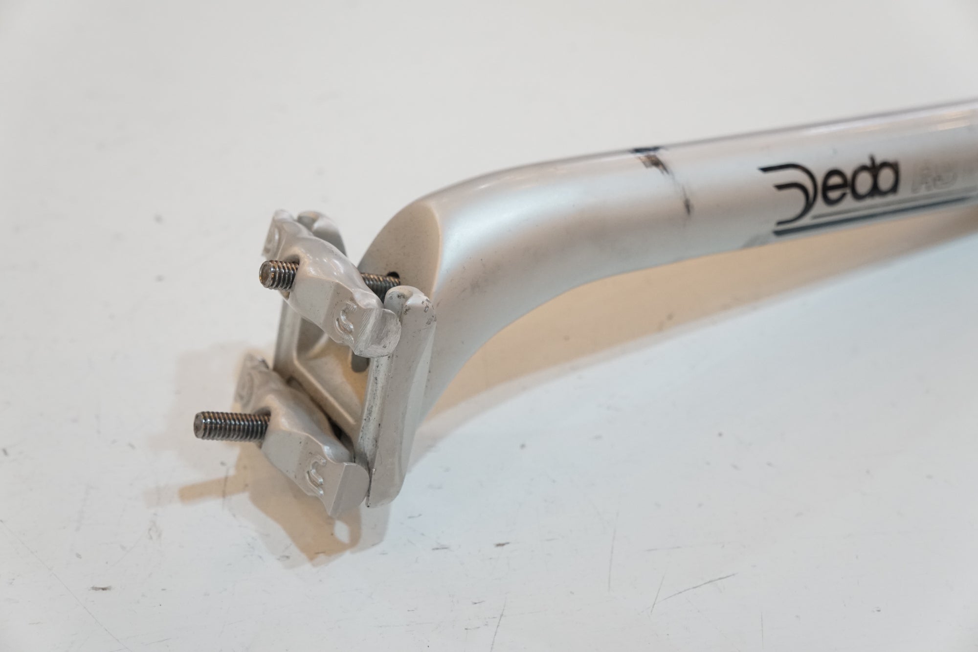 DEDA 「デダ」 RS01 φ27.2 220mm シートポスト / バイチャリ浦和ベース