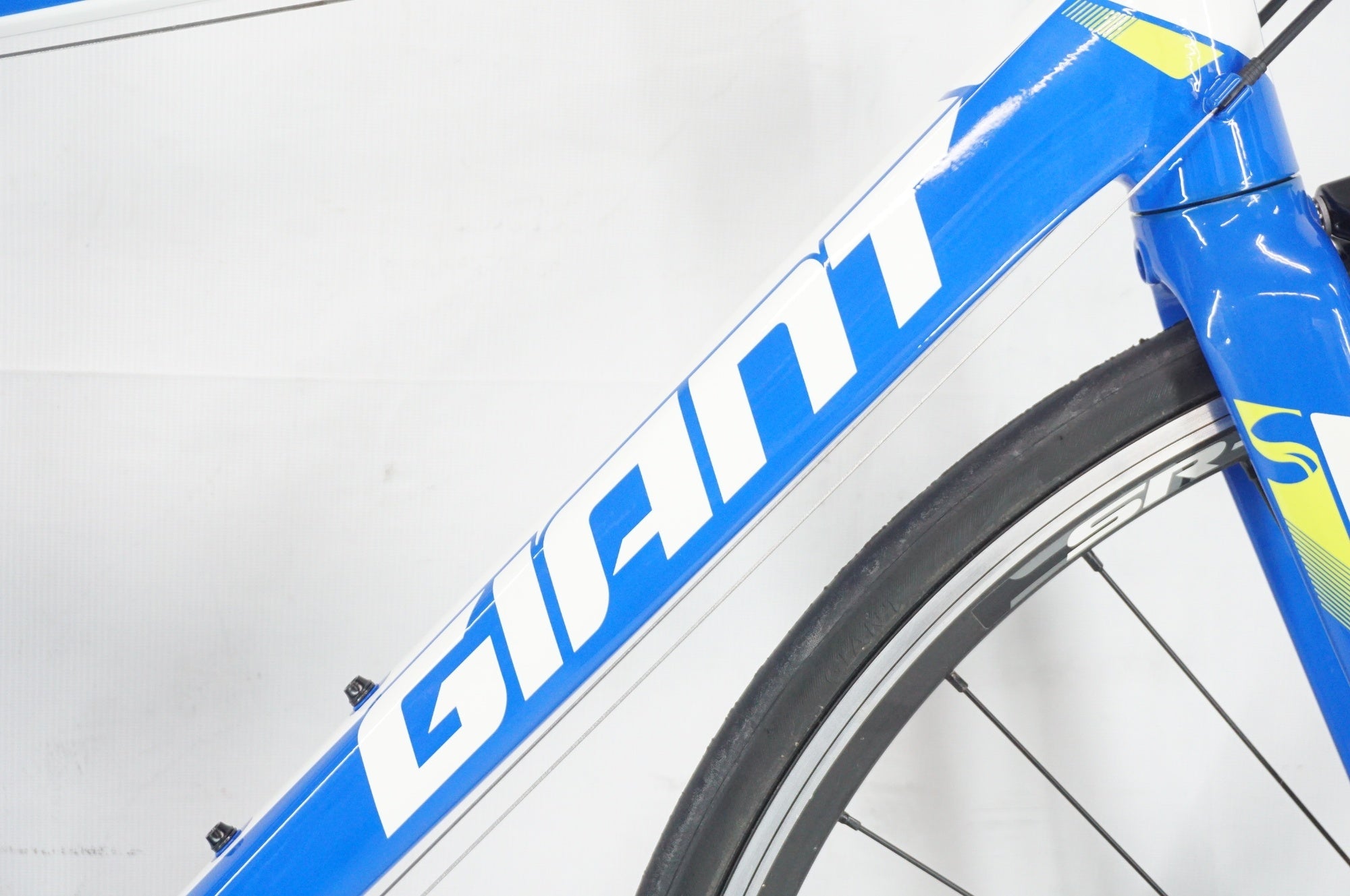 GIANT 「ジャイアント」 DEFY 3 2015年モデル ロードバイク / 阪急塚口店