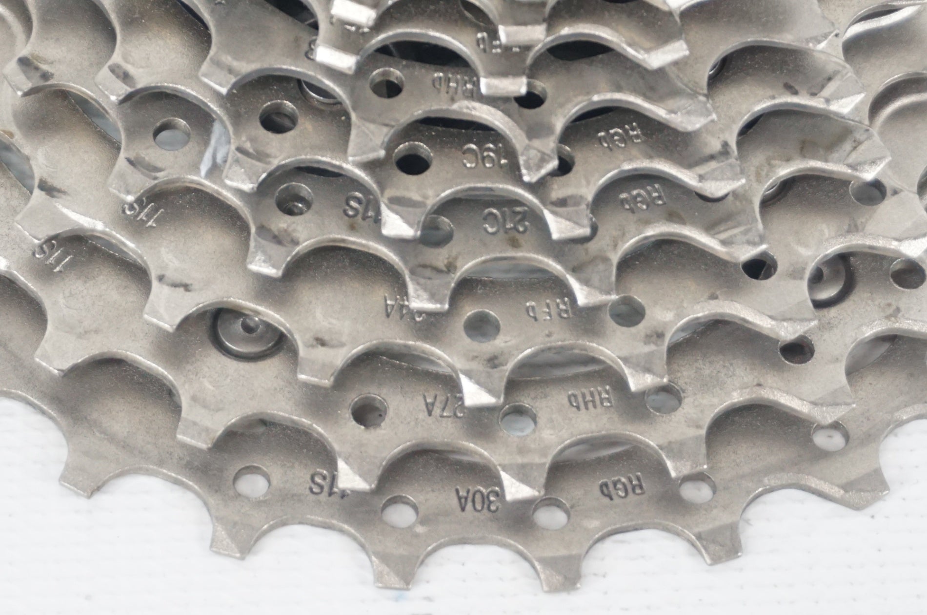 SHIMANO 「シマノ」 ULTEGRA CS-R8000 11-30T スプロケット / 阪急塚口店