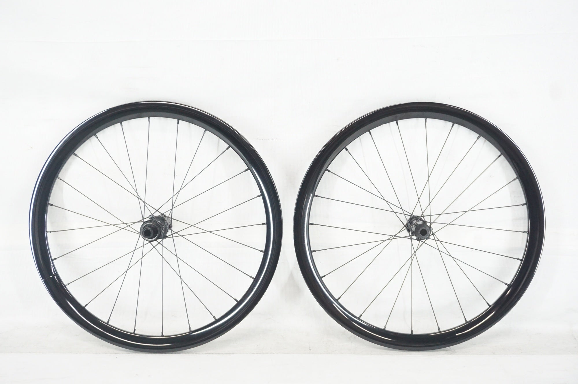 CARACLE-COZ 「カラクルコージー」 DB シマノ11速 純正ホイールセット / 阪急塚口店