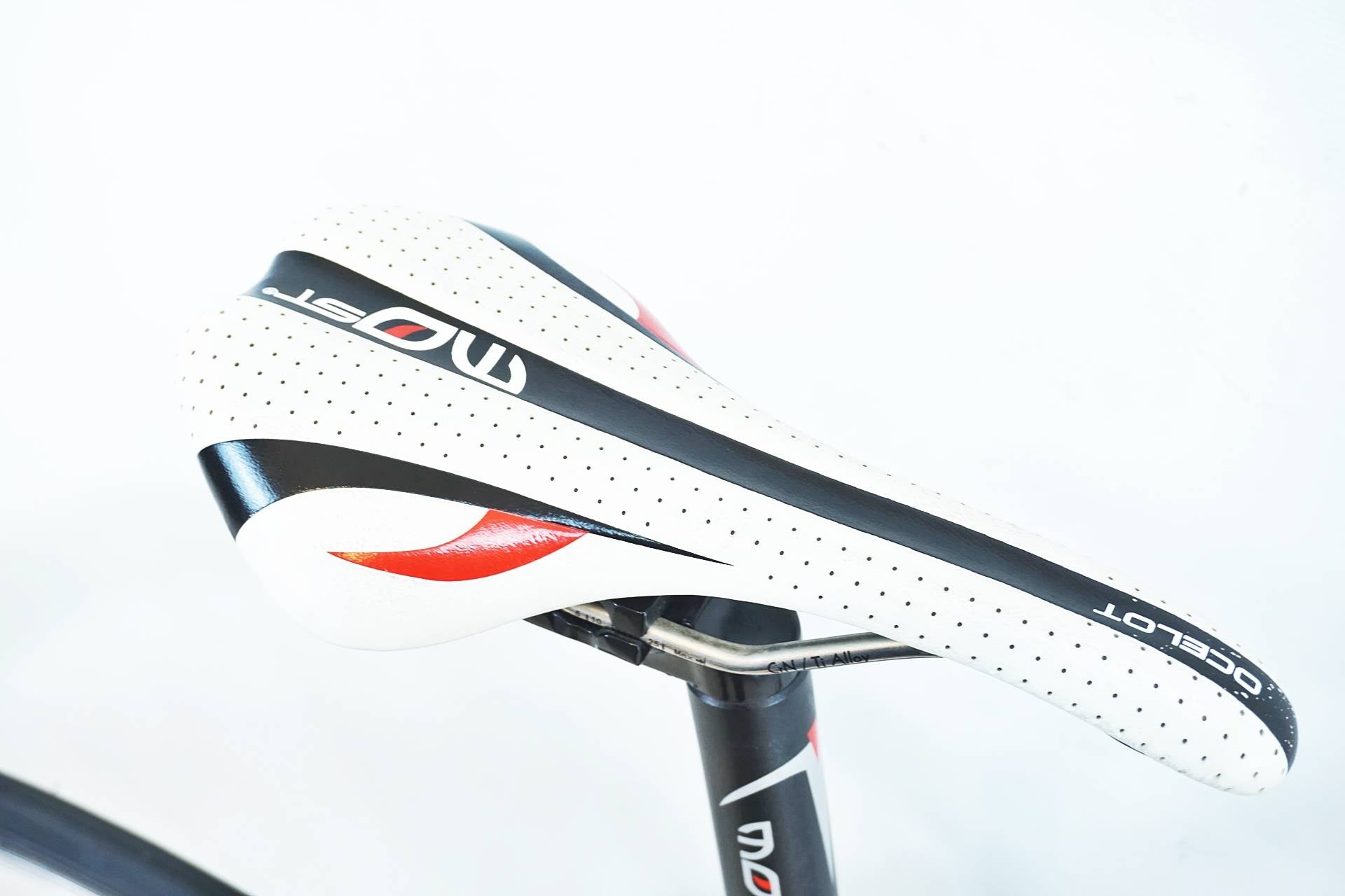 PINARELLO 「ピナレロ」 RAZHA 2014年モデル ロードバイク / 有明ガーデン店
