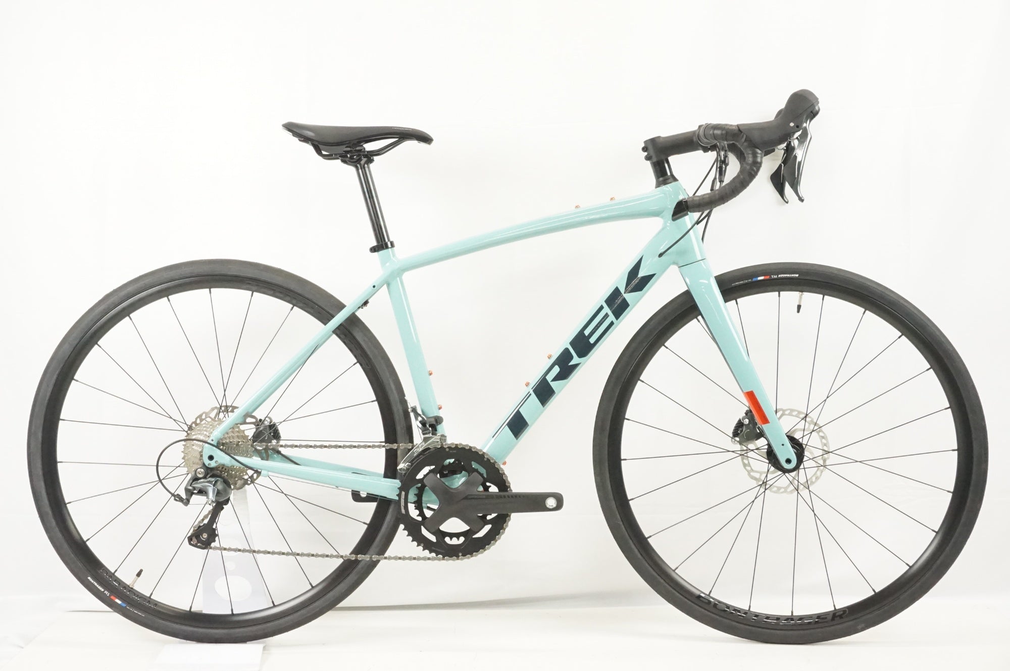 お歳暮 人気 TREK 「トレック」 DOMANE AL 4 DISC (GEN 3) 2023年モデル 自転車本体