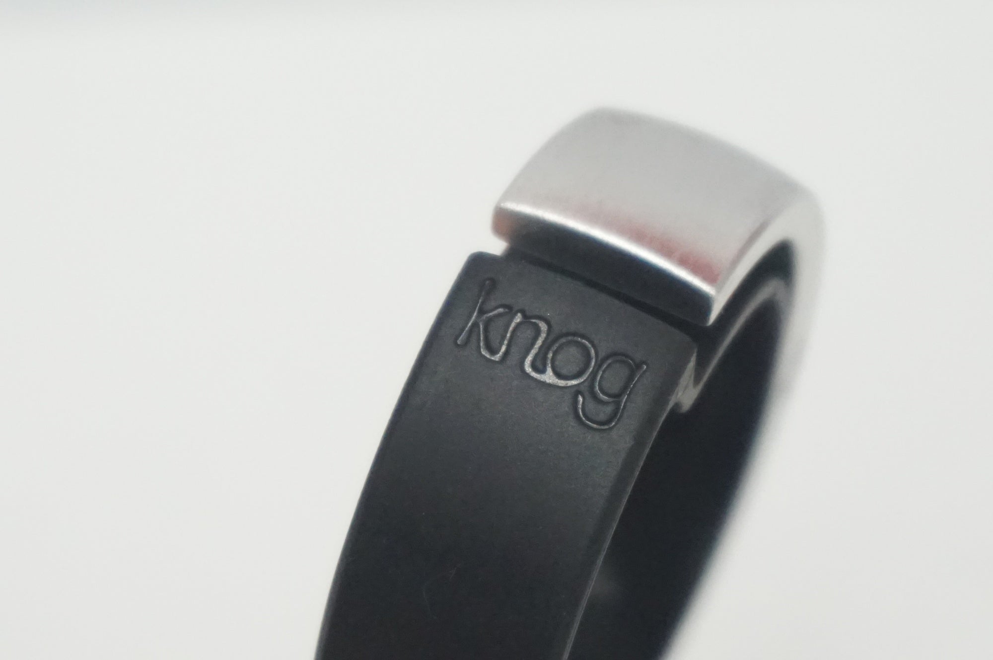 KNOG 「ノグ」 OI ベル / 福岡店