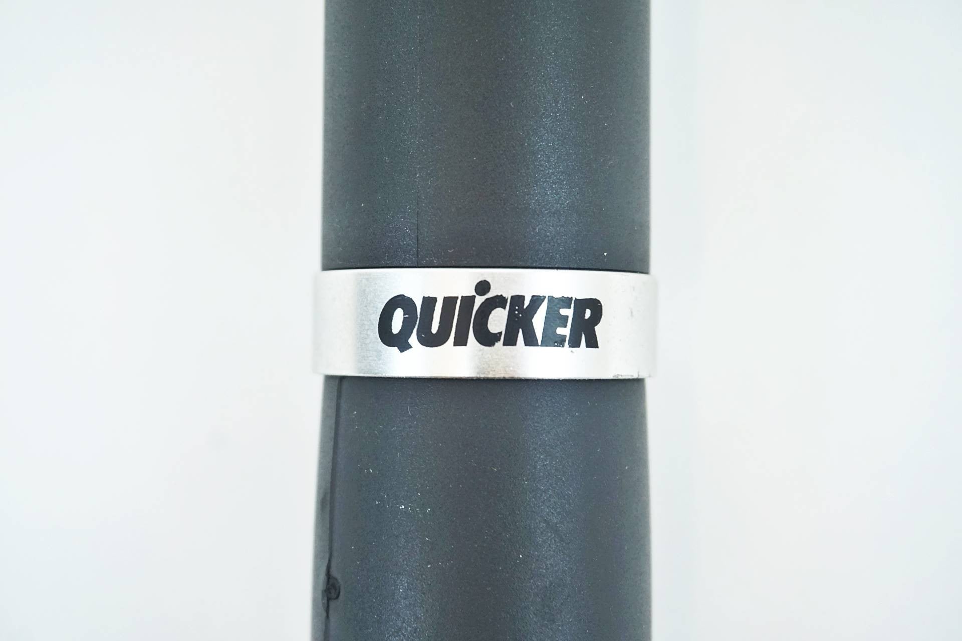 QUICKER 「クイッカー」 携帯ポンプ / 有明ガーデン店