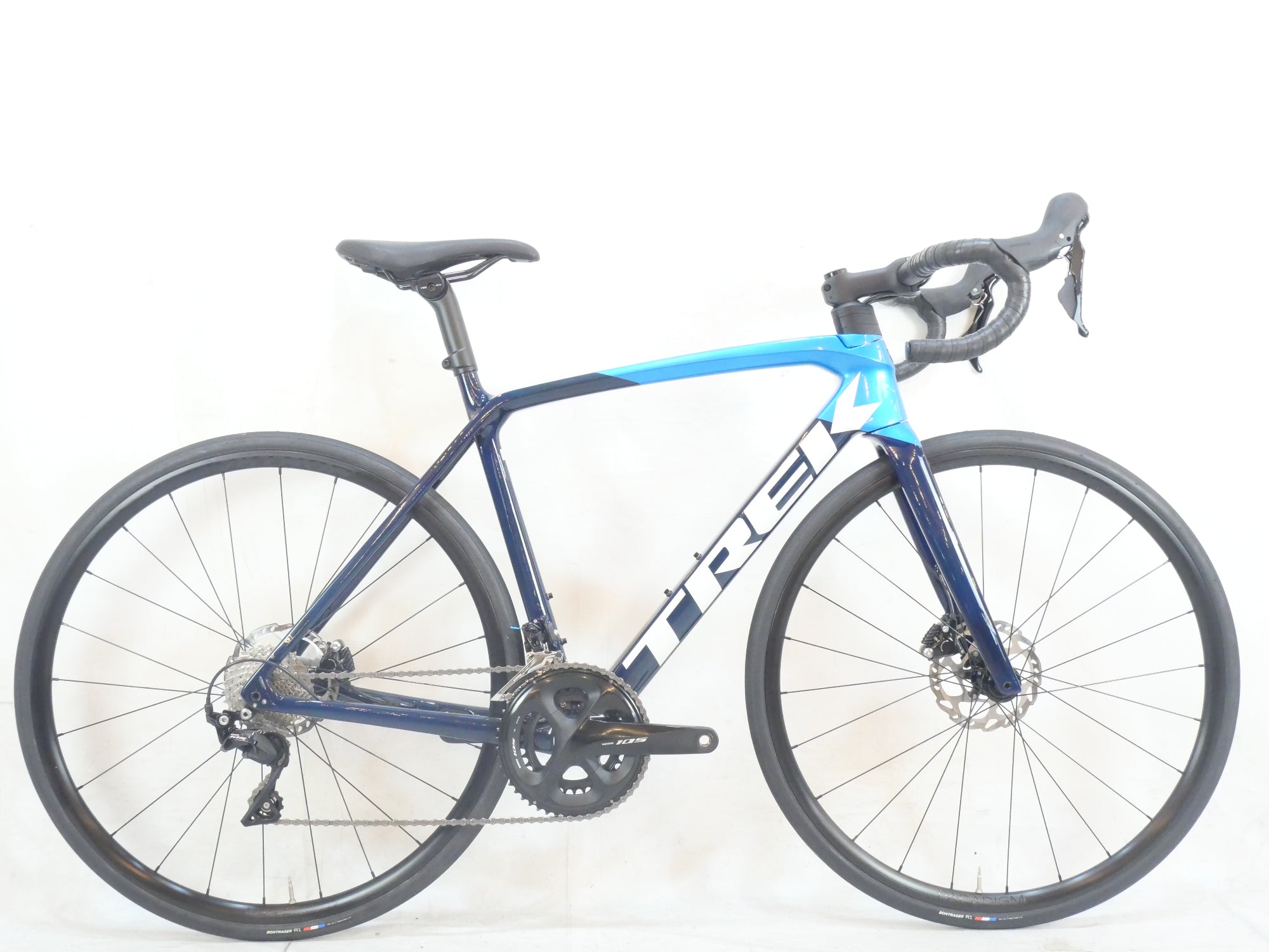 TREK 「トレック」」 EMONDA SL5 DISC 2022年モデル ロードバイク / バイチャリ浦和ベース