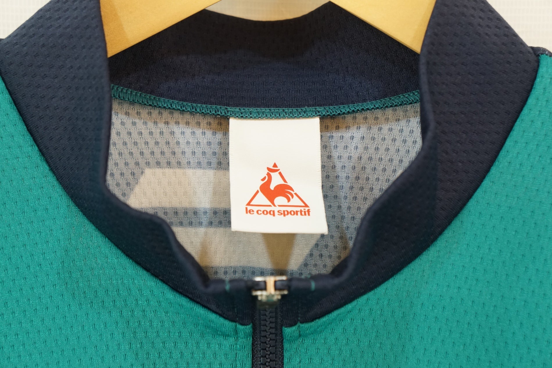 LE COQ SPORTIF 「ルコックスポルティフ」 Lサイズ 半袖ジャージ / バイチャリ浦和ベース