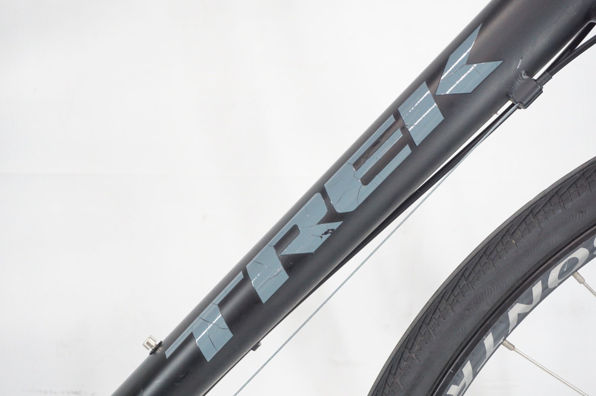 TREK 「トレック」 FX2 DISC 2018年モデル クロスバイク / 阪急塚口店