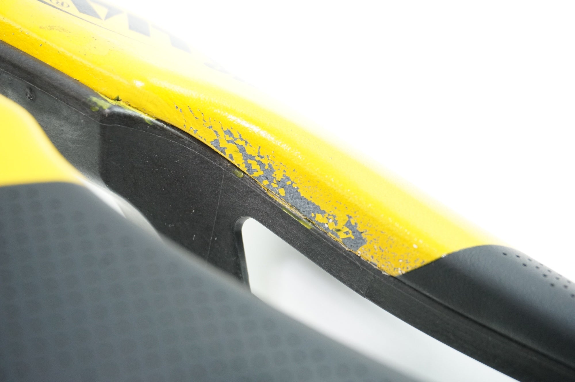 SELLE ITALIA 「セライタリア」 SP-01 SUPER FLOW KIT CARBONIO TDF EDITION サドル / 中目黒店