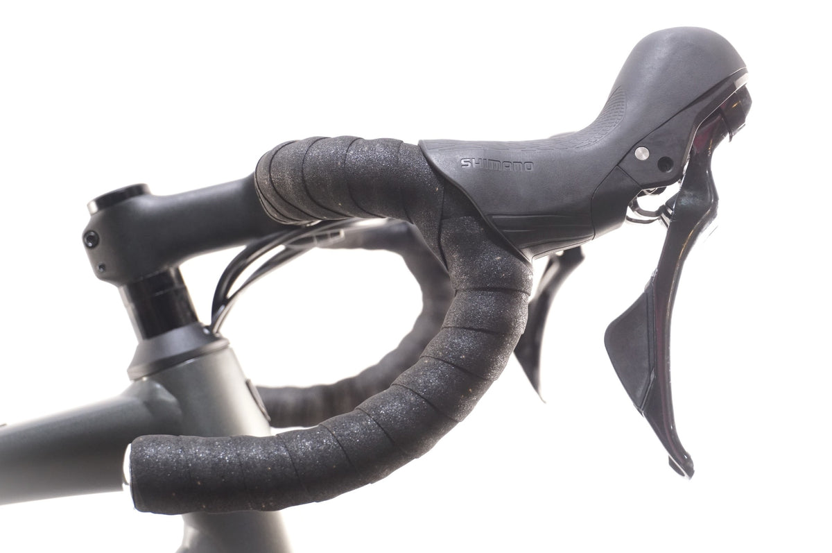 TREK 「トレック」 DOMANE AL2 GEN4 DISC 2025年モデル ロードバイク / 中目黒店