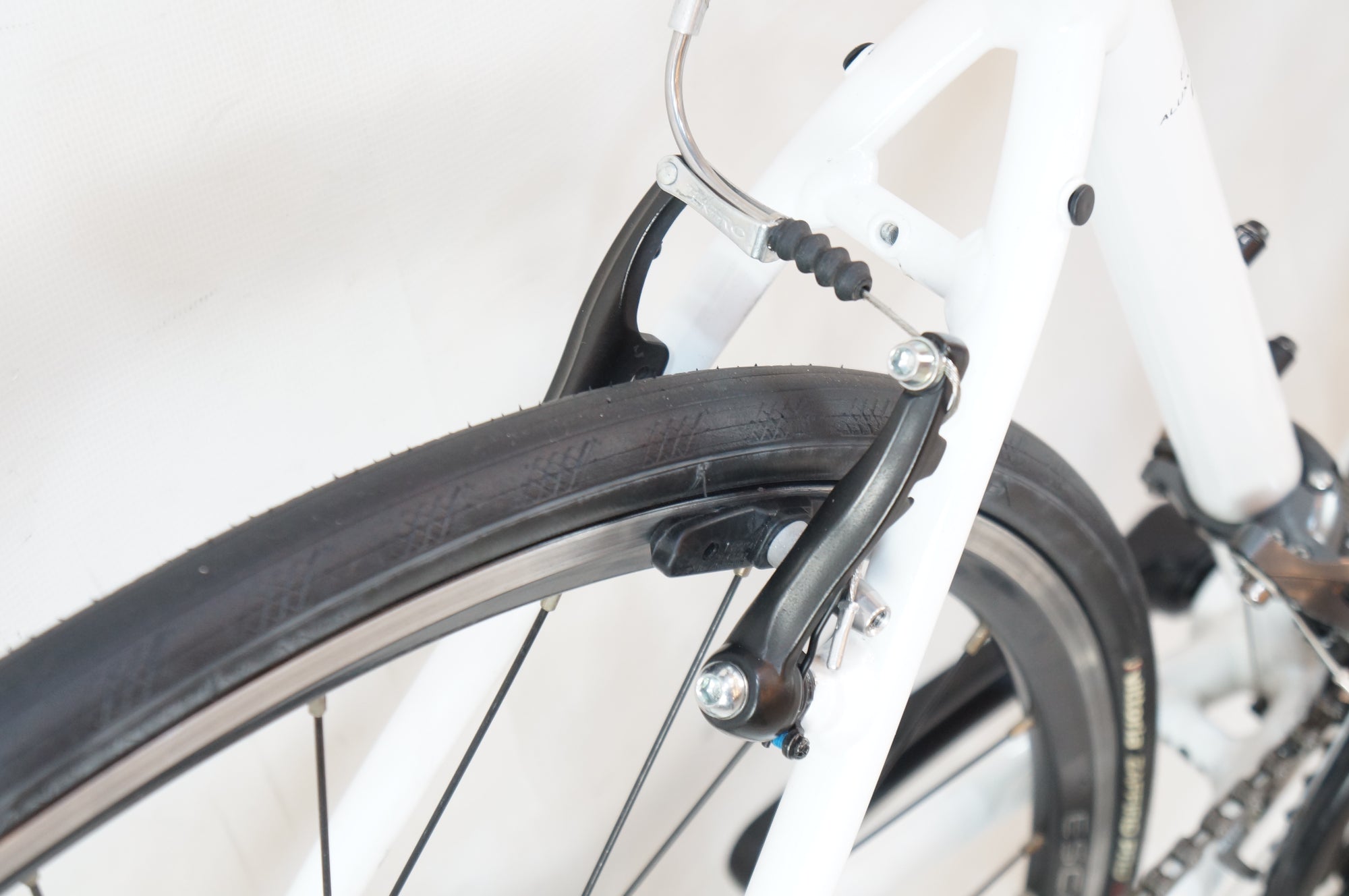 GIANT 「ジャイアント」 ESCAPE R DROP 2024年モデル ロードバイク / バイチャリ浦和ベース