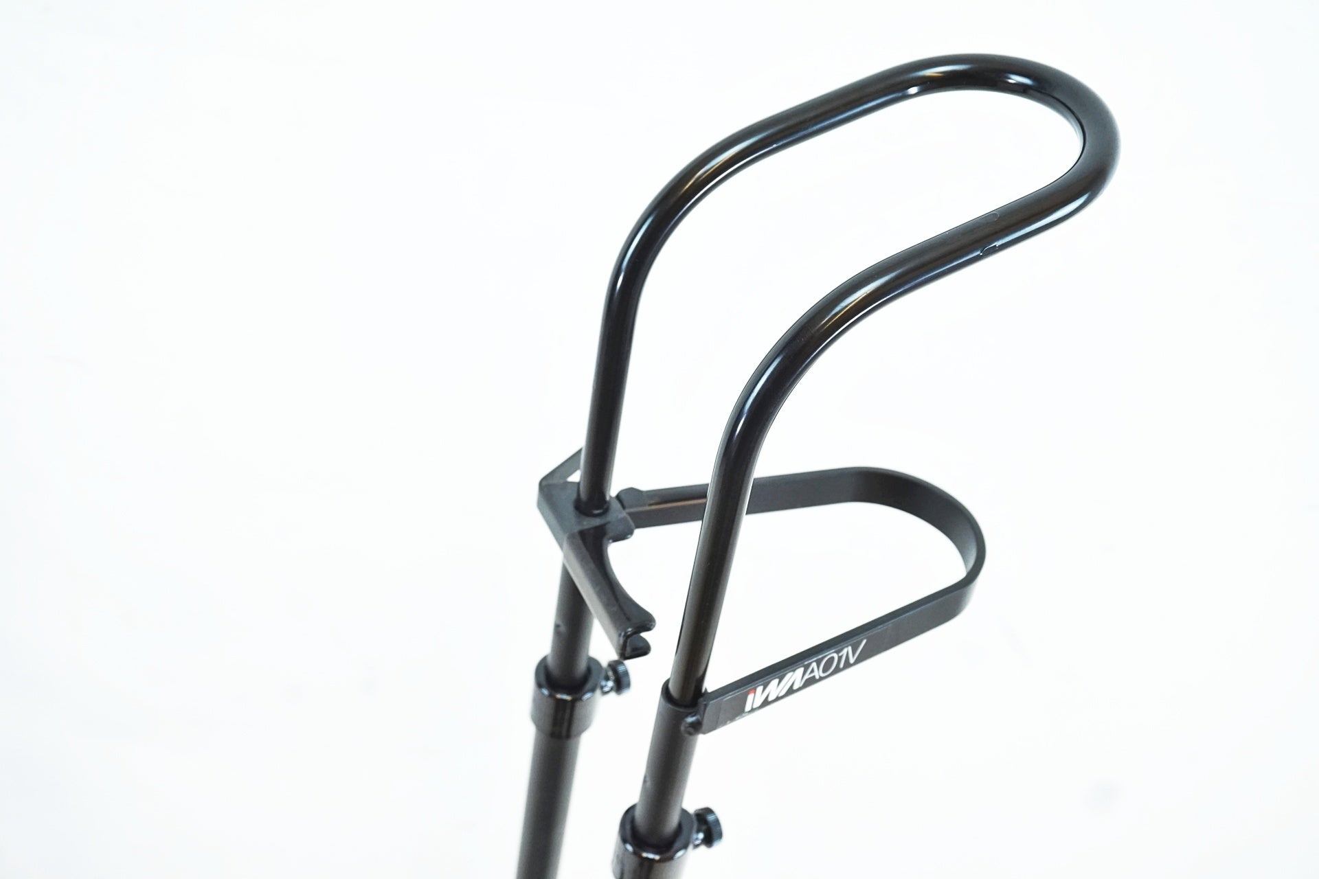 IWA 「イワ」 A01V ディスプレイスタンド / 有明ガーデン店