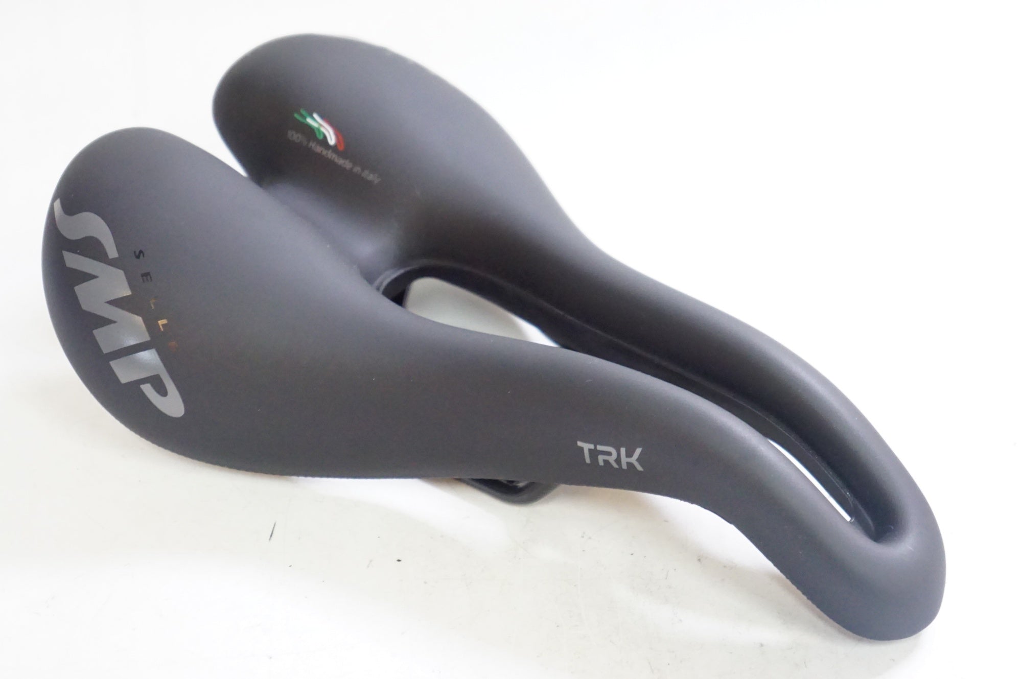 SELLE SMP 「セラエスエムピー」 TRK MEDIUM サドル / 熊谷本店