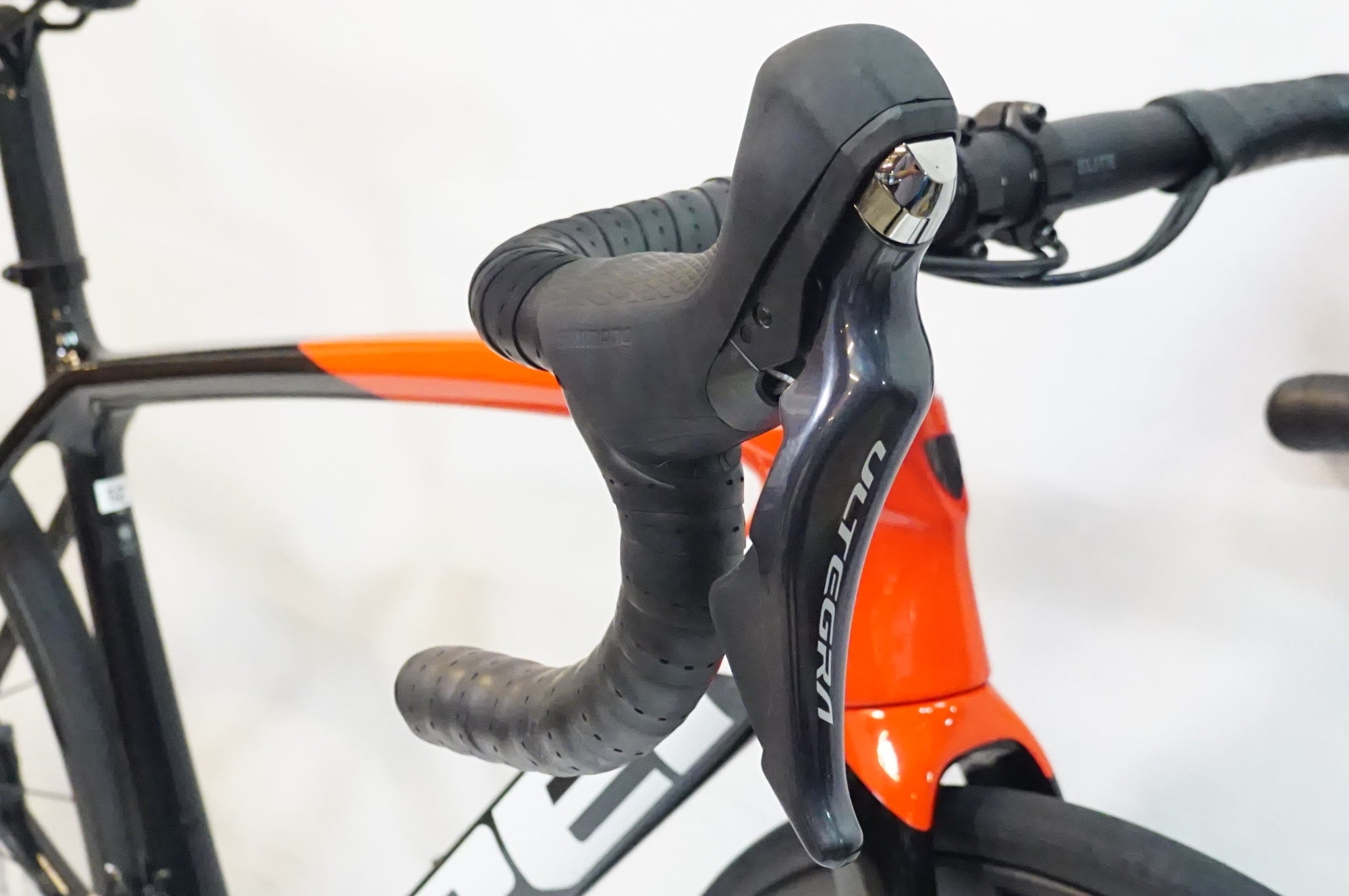 TREK 「トレック」 EMONDA SL 6 DISC PRO 2022年モデル ロードバイク / 熊谷本店