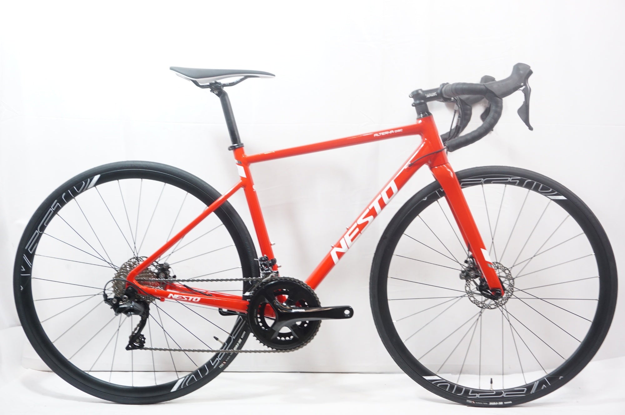 NESTO 「ネスト」 ALTERNA DISC 2025年モデル ロードバイク / 世田谷店