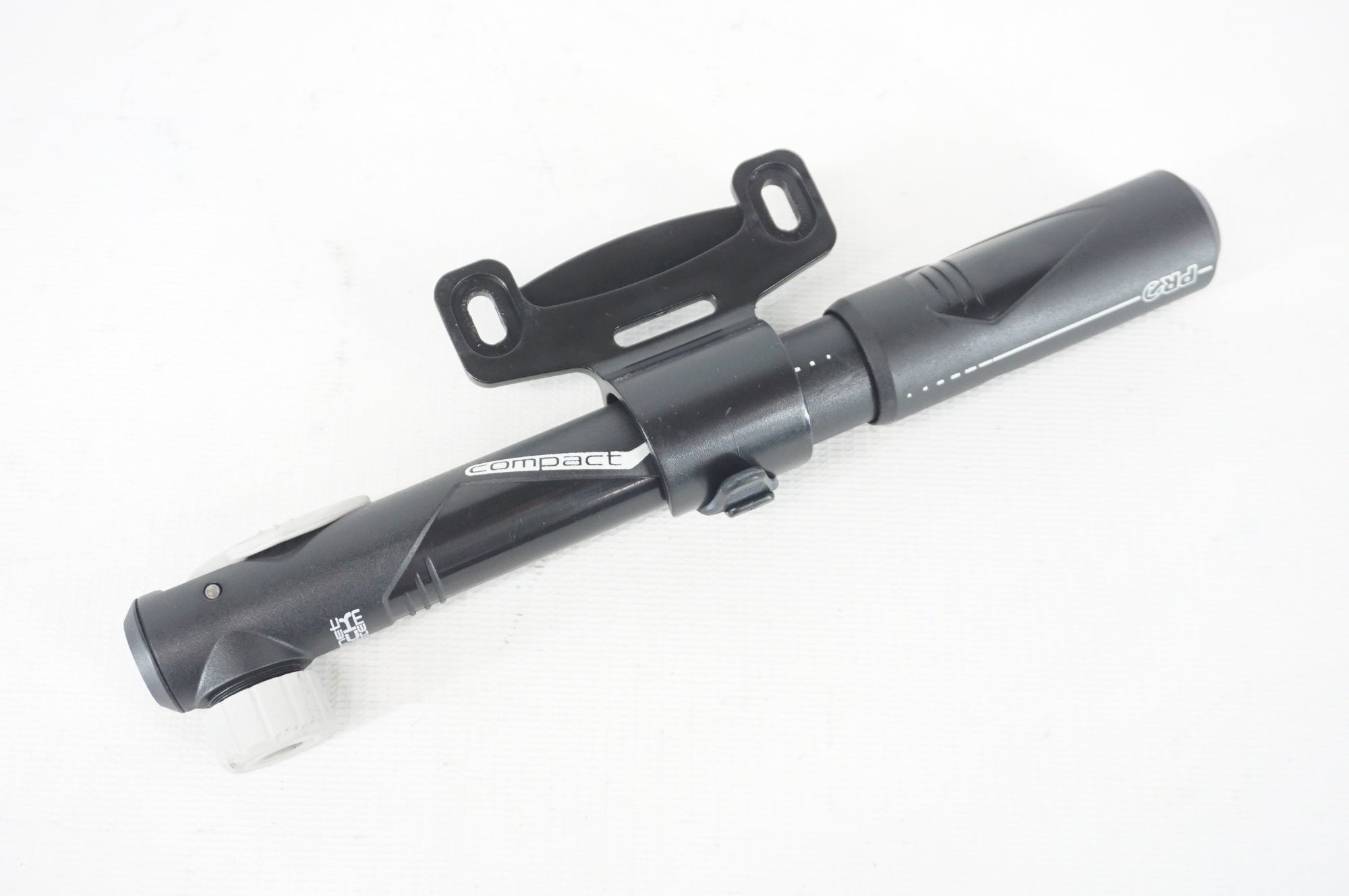 SHIMANO 「シマノ」 PRO COMPACT MINI PUMP 携帯空気入れ / 阪急塚口店