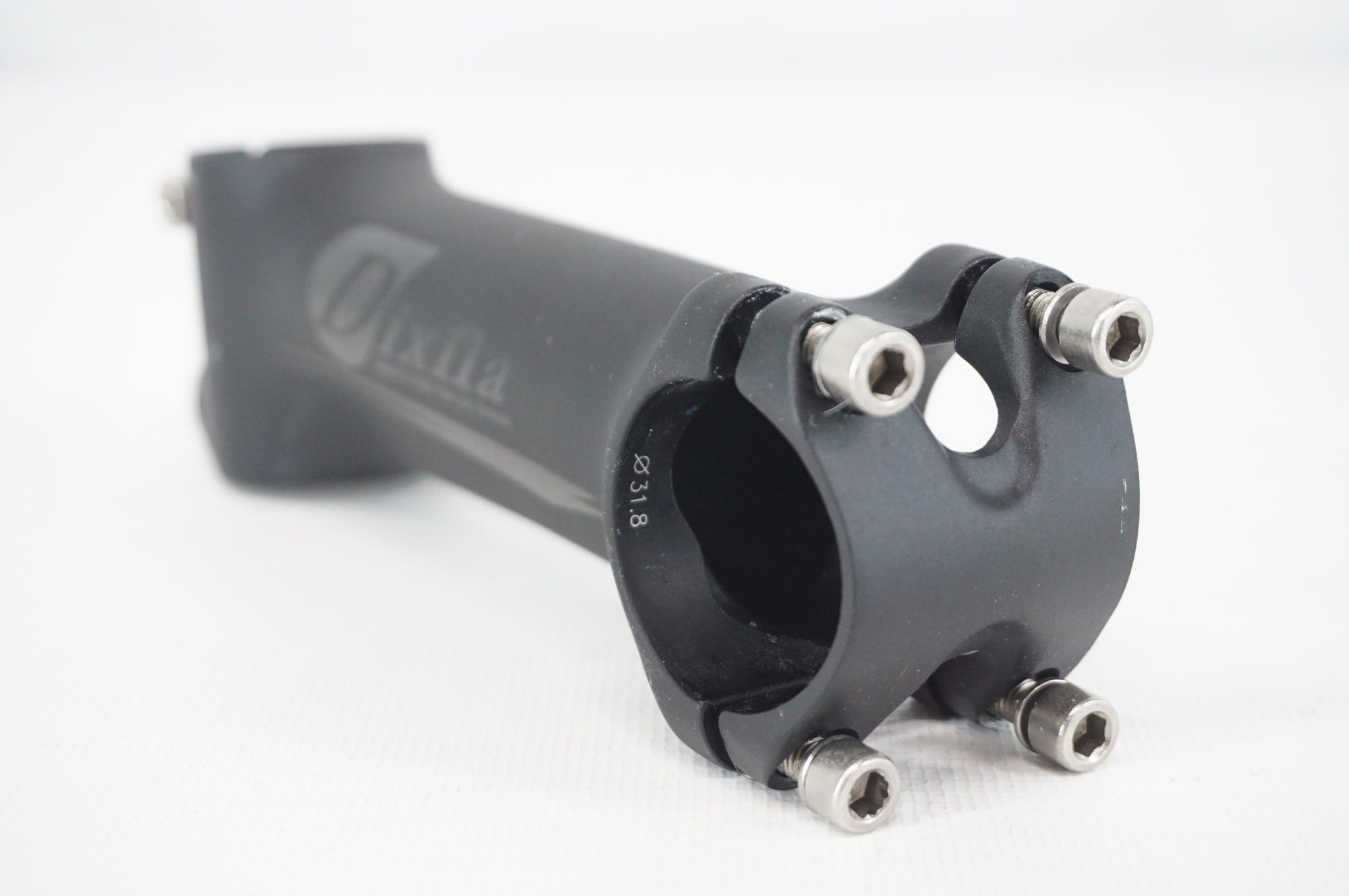 DIXNA 「ディズナ」 V-シェイプ φ31.8 120mm 84° ステム / 阪急塚口店