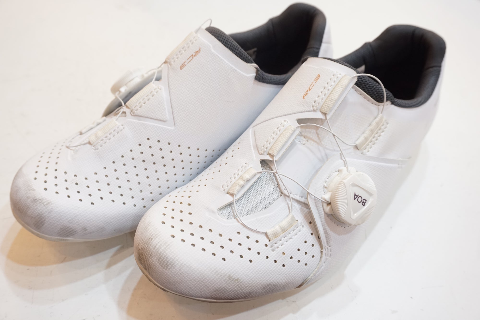 SHIMANO 「シマノ」 RC3 23.2cm シューズ / バイチャリ浦和ベース