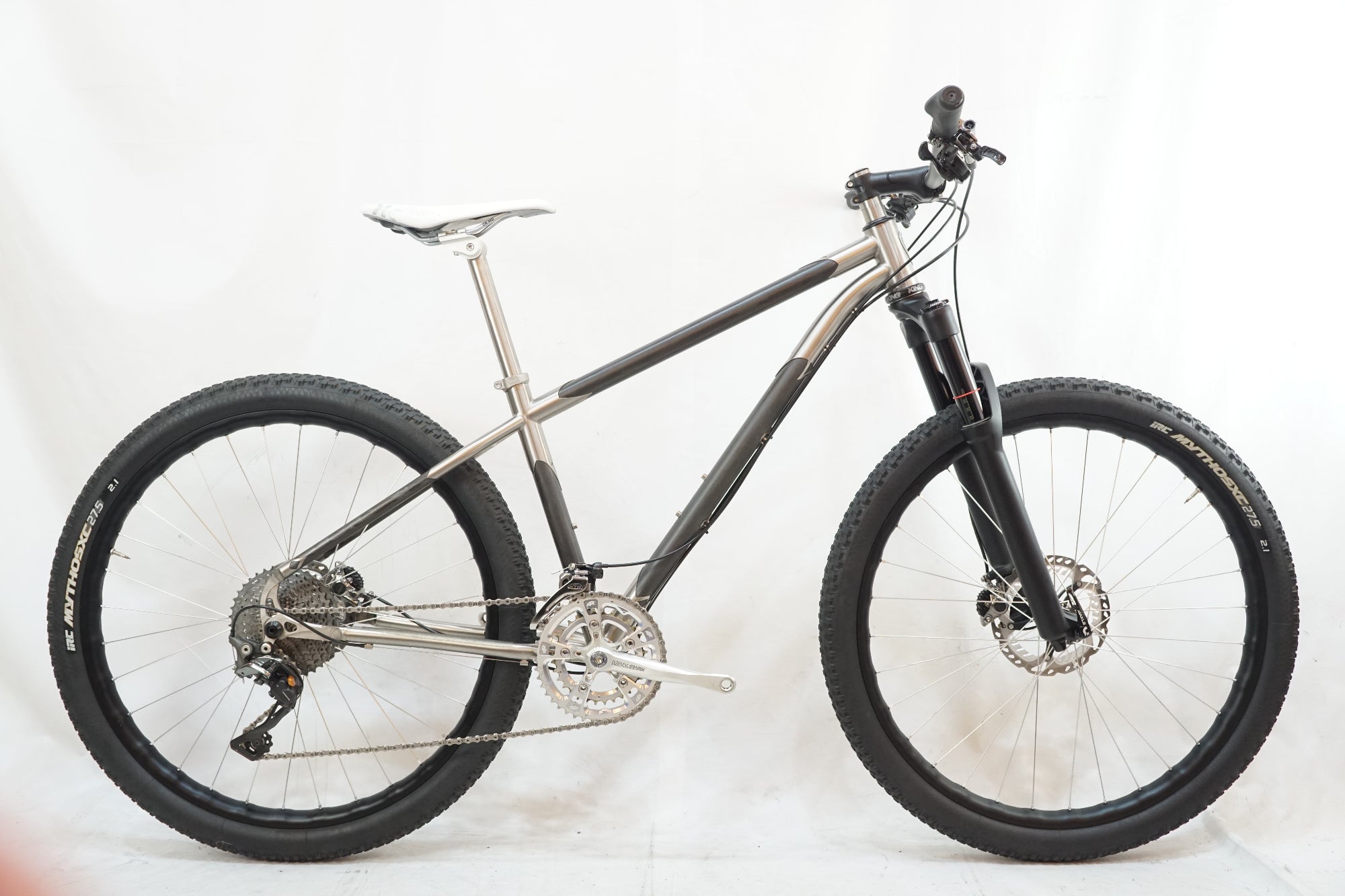 SEVEN CYCLE 「セブン サイクル」 CARBON / TI 年式不明 マウンテンバイク / バイチャリ浦和ベース