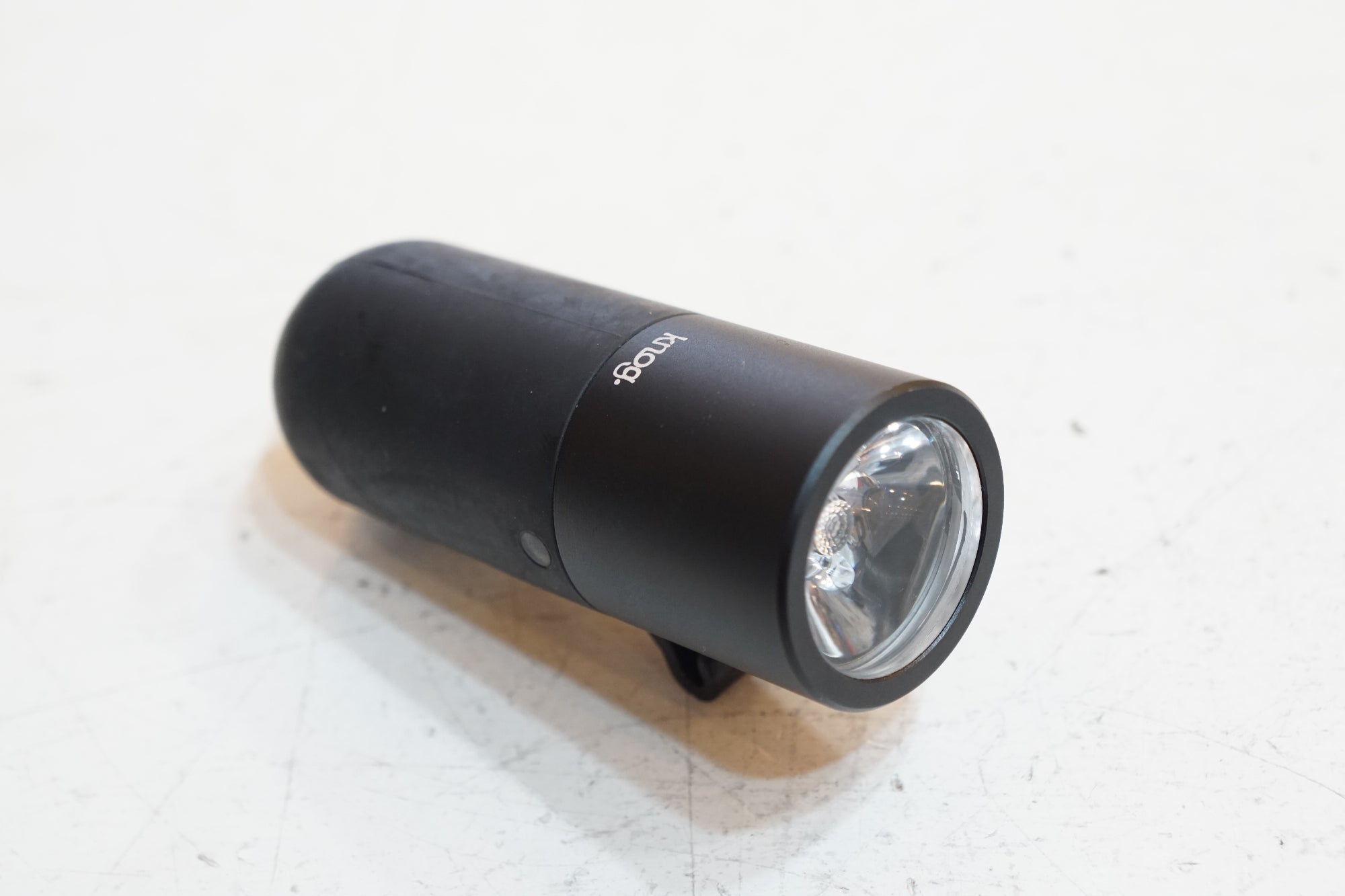 KNOG 「ノグ」 PLUG FRONT フロントライト / バイチャリ浦和ベース