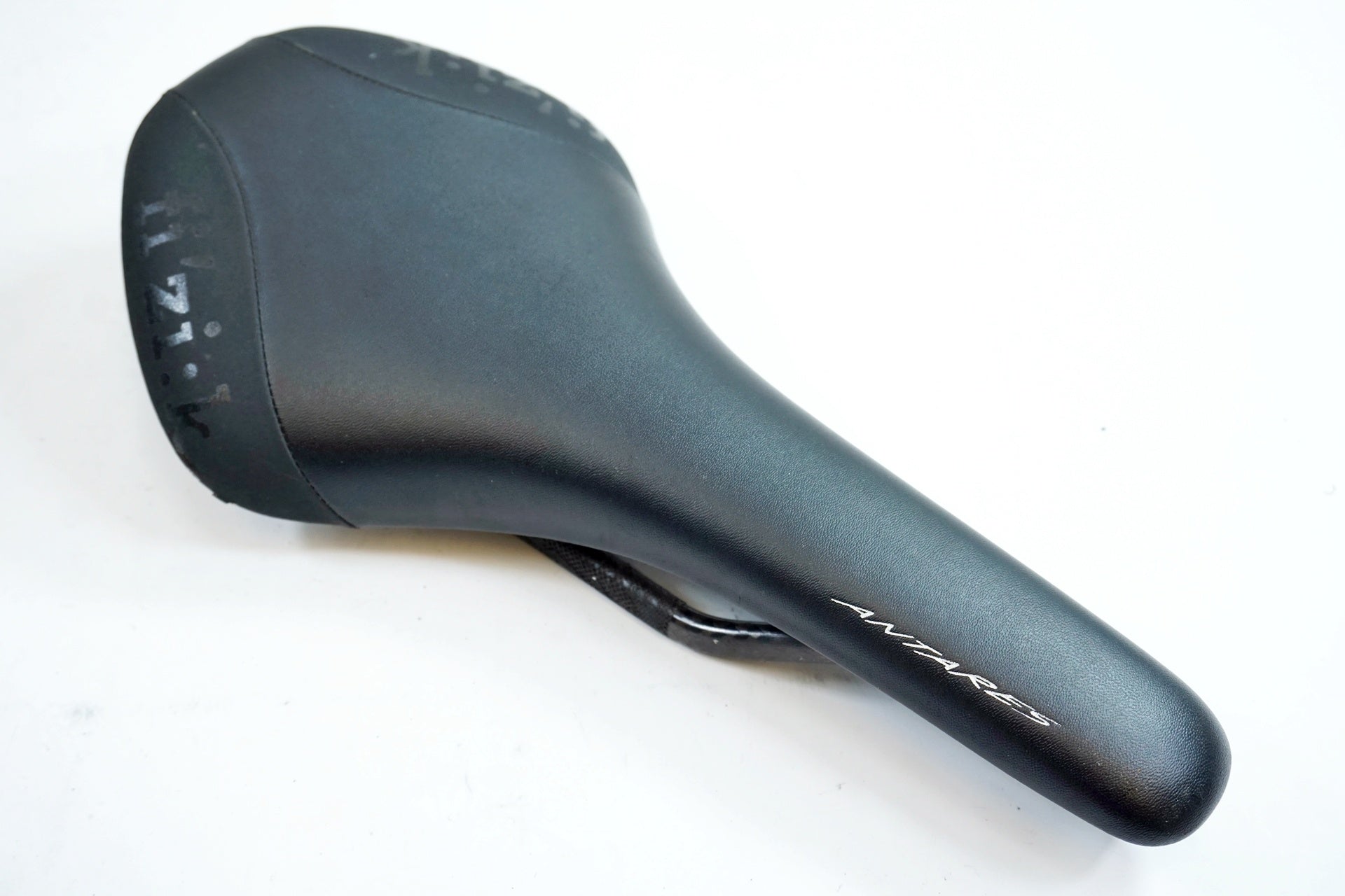 FIZIK 「フィジーク」 ANTARES サドル / 有明ガーデン店 ｜ バイチャリ