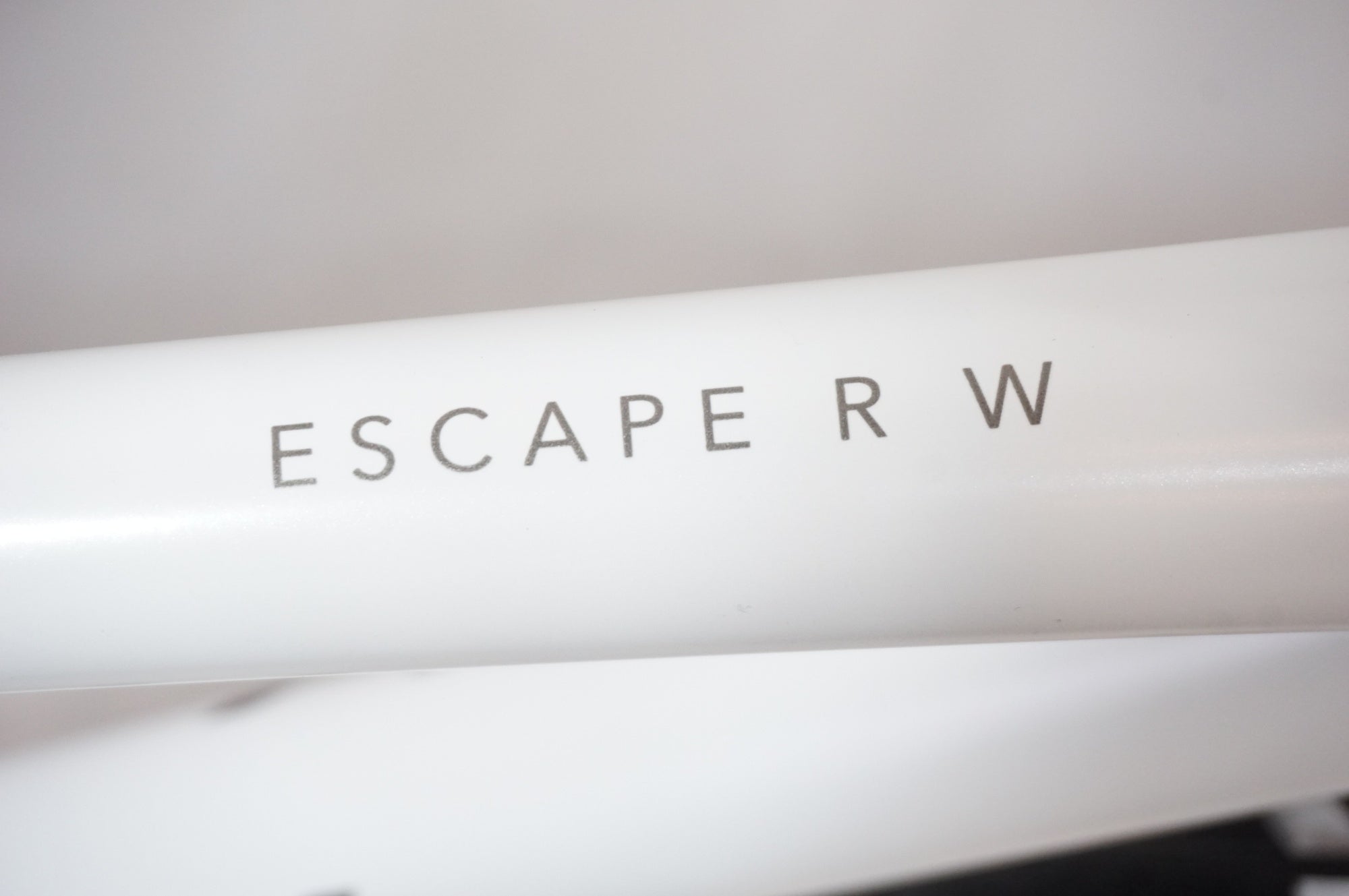 GIANT 「ジャイアント」 LIV ESCAPE RW DISC 2026年モデル クロスバイク / 世田谷店
