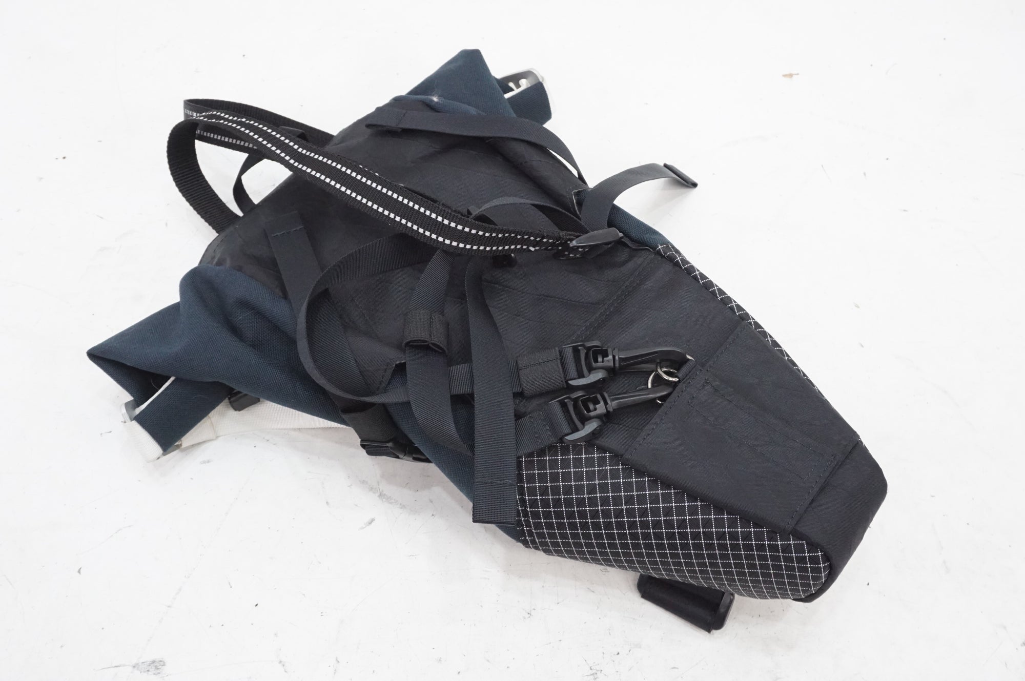 RAWLOW MOUNTAIN WORKS 「ロウロウマウンテンワークス」 サドルバッグ / 大宮店