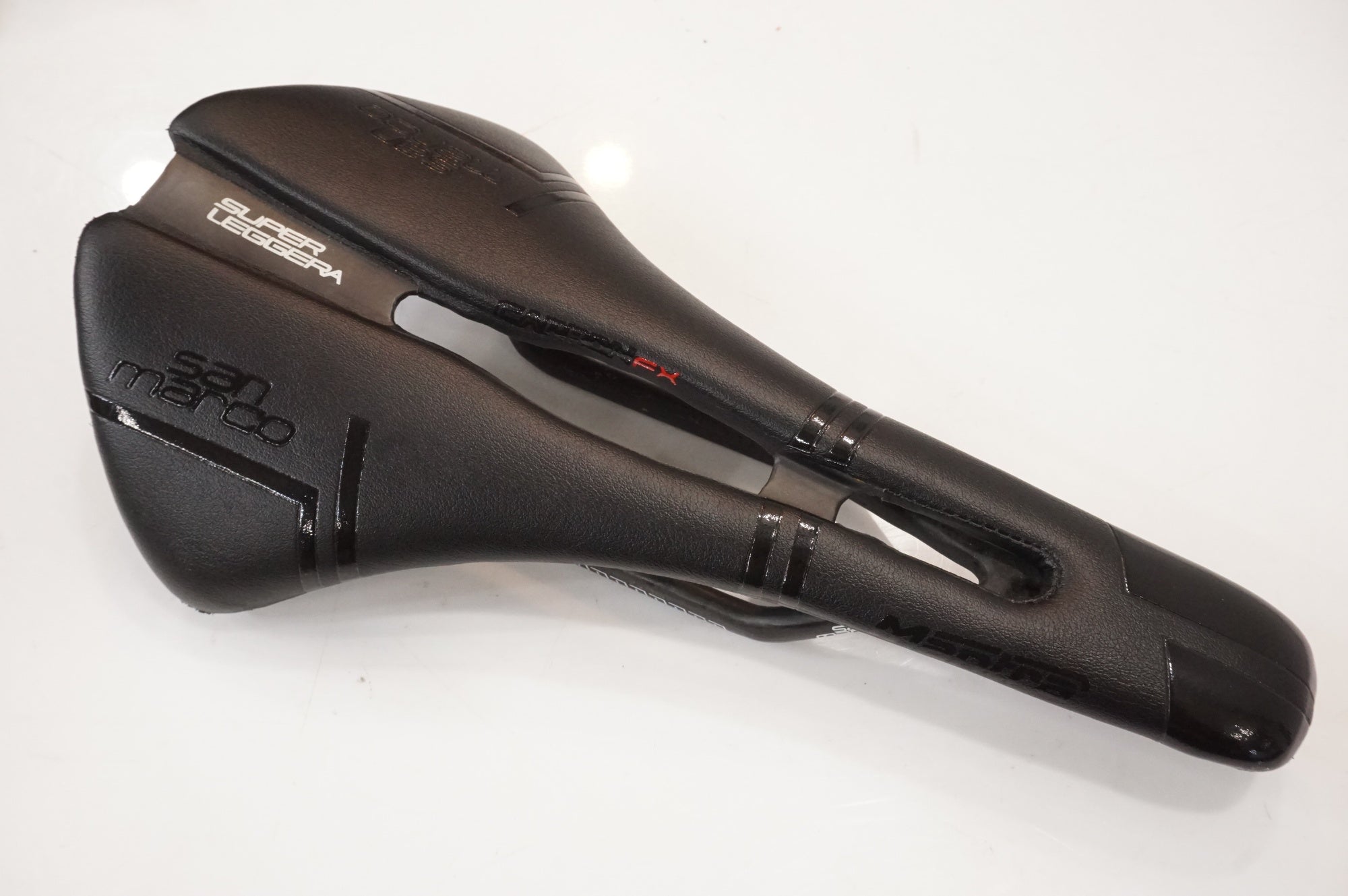 セラサンマルコ MANTRA CARBON FX マントラ カーボンFX ワイド SELLE SAN MARCO（セラサンマルコ）MANTRA CARBON FX WIDE