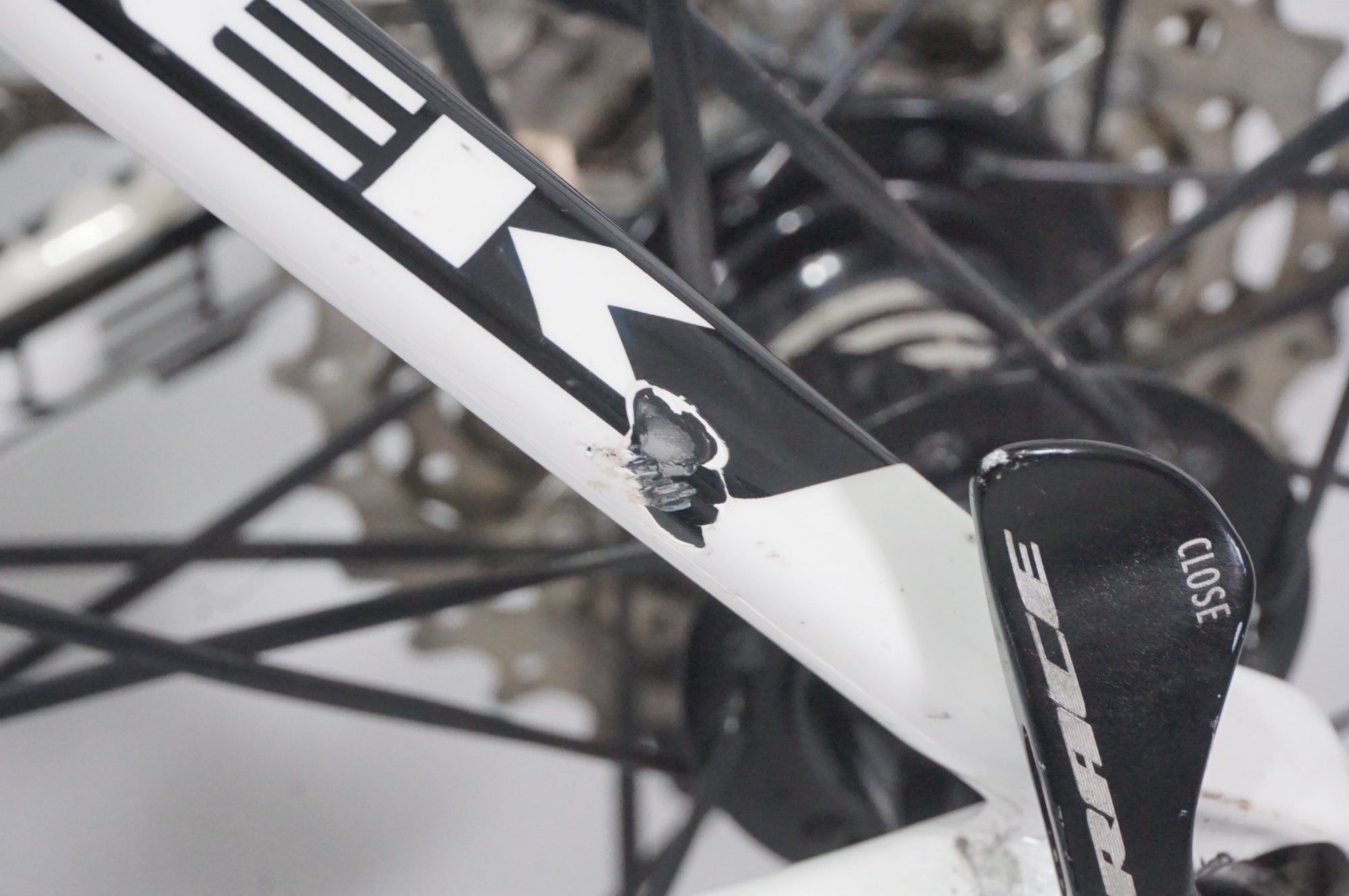 TREK 「トレック」 MADONE4.7 2012年モデル ロードバイク/ AKIBA店