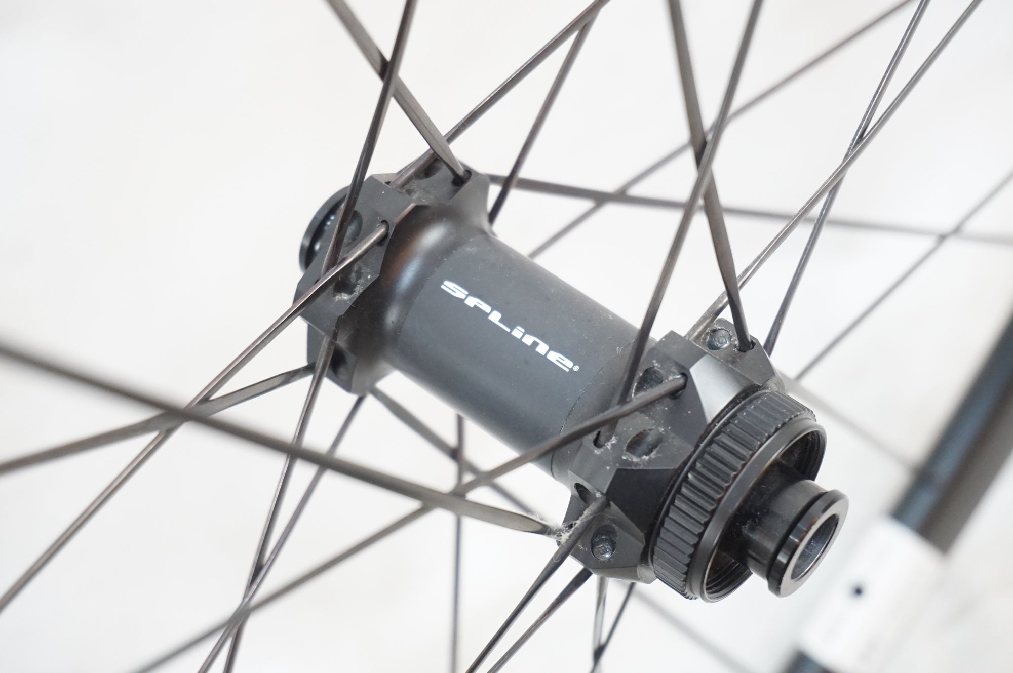 DT SWISS 「ディーティースイス」 P1800 SPLINE DB SHIMANO / SRAM 11S ホイールセット / 浦和ベース