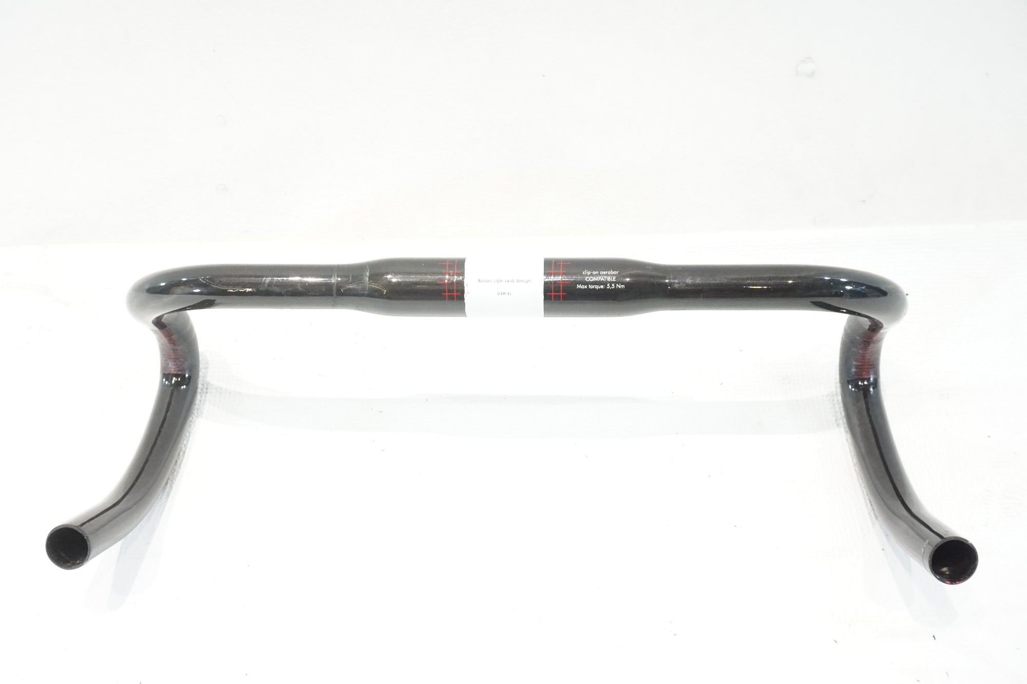 3T 「スリーティー」 ERGOSUM TEAM Φ31.8 420mm カーボン ドロップハンドル / 横浜戸塚店