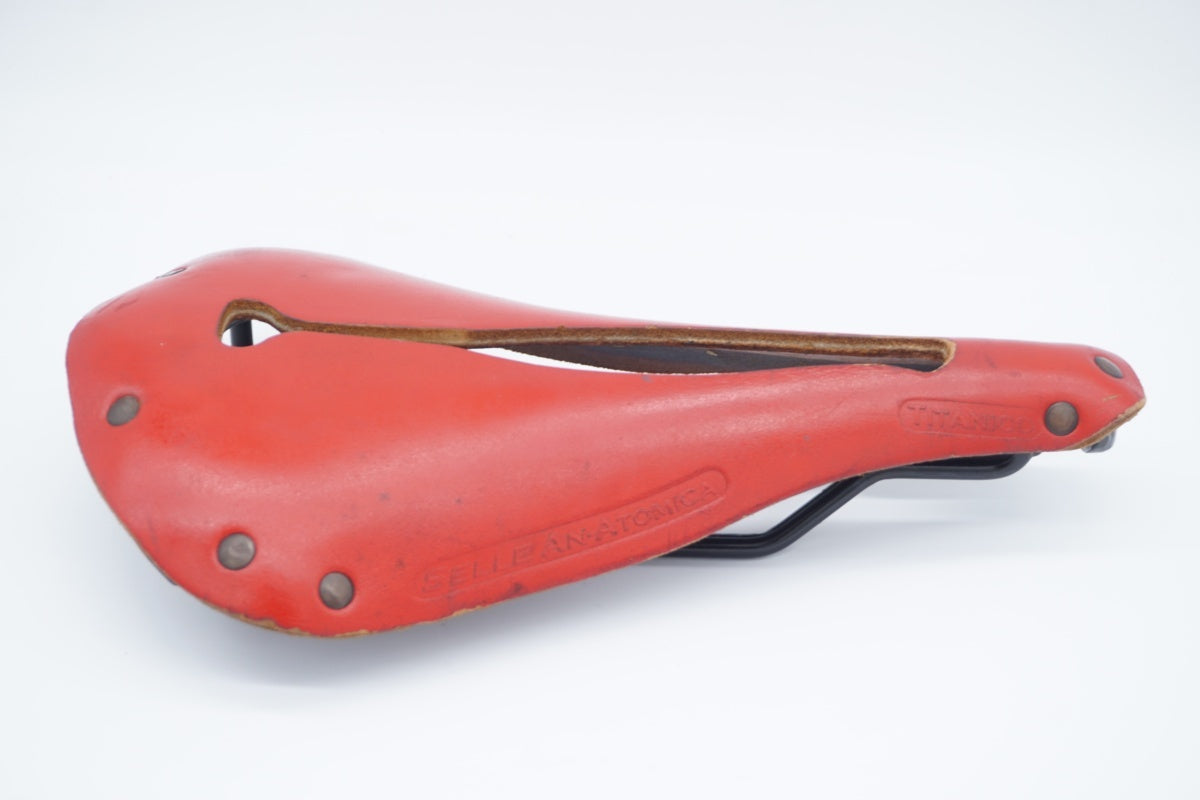 SELLE ANATOMICA 「セラ アナトミカ」 TITANICO サドル / 滋賀大津店