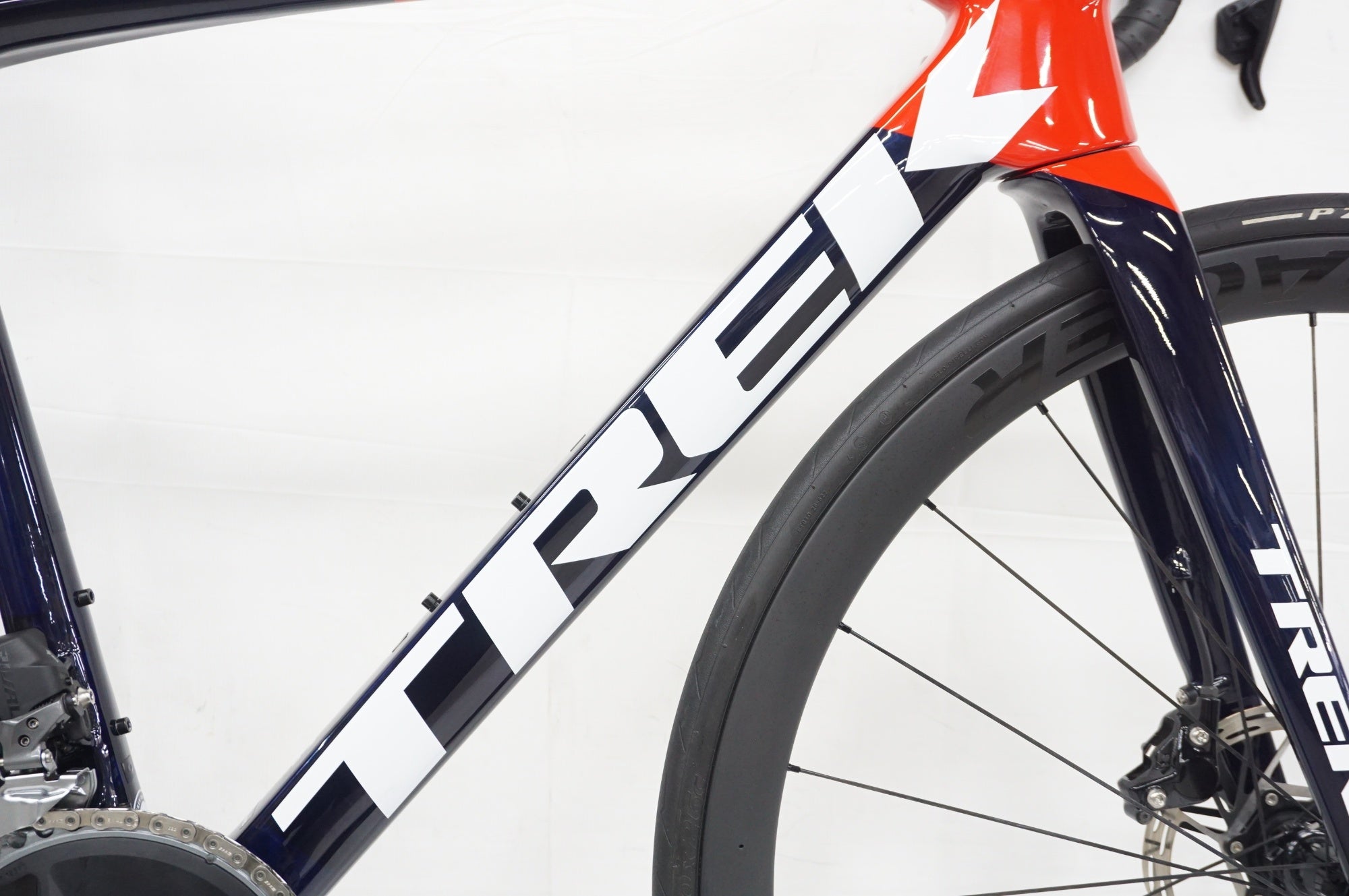 TREK 「トレック」 EMONDA SLR 6 ETAP 2021-2022年モデル ロードバイク / 阪急塚口店